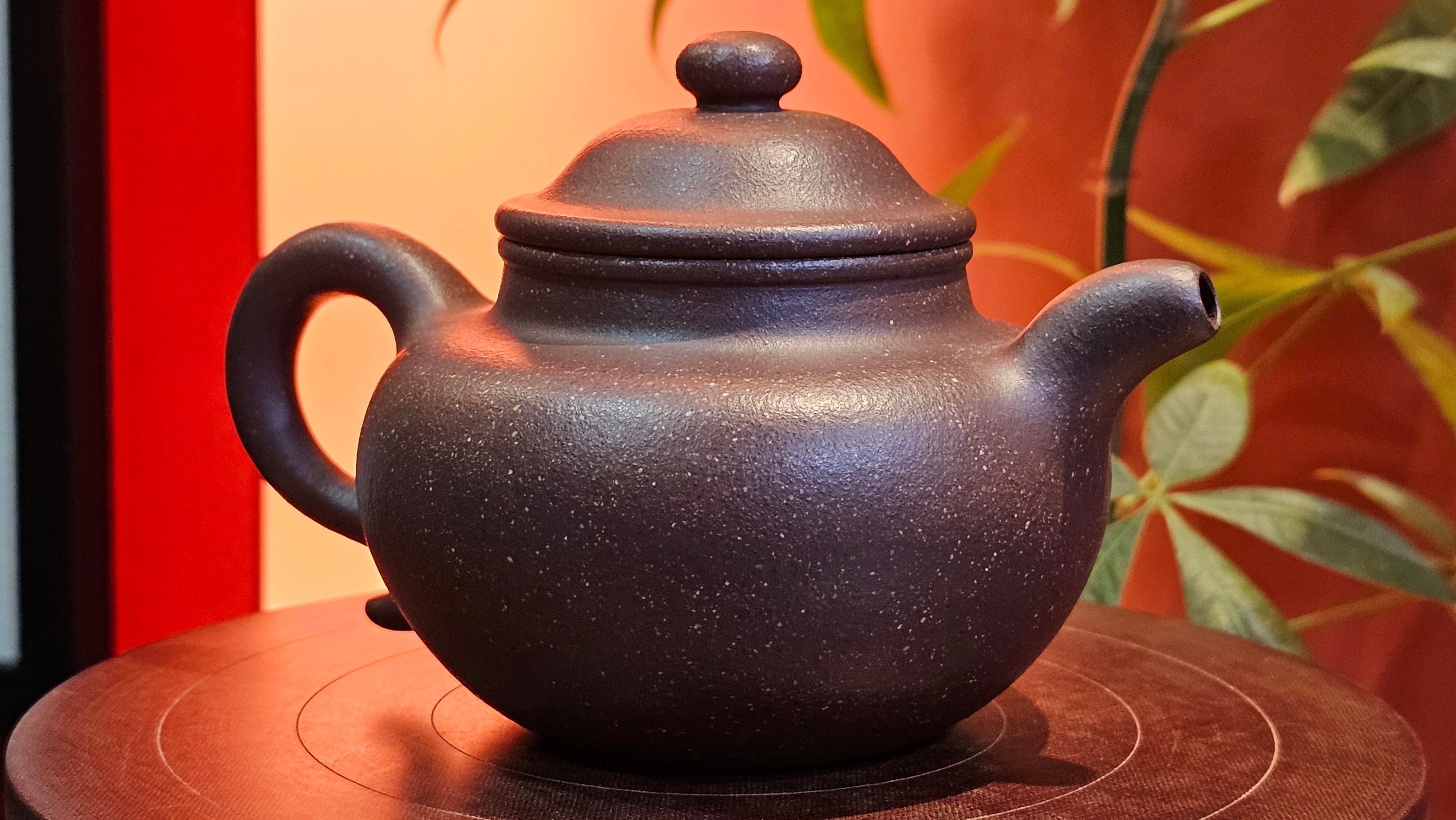 Lian Zi 莲子, 261.0ml, Lao Zi Ni 老紫泥 (Particular High Graininess, and Low Sieve Count), by Craftsman Chen Fa Chu 陈法初。