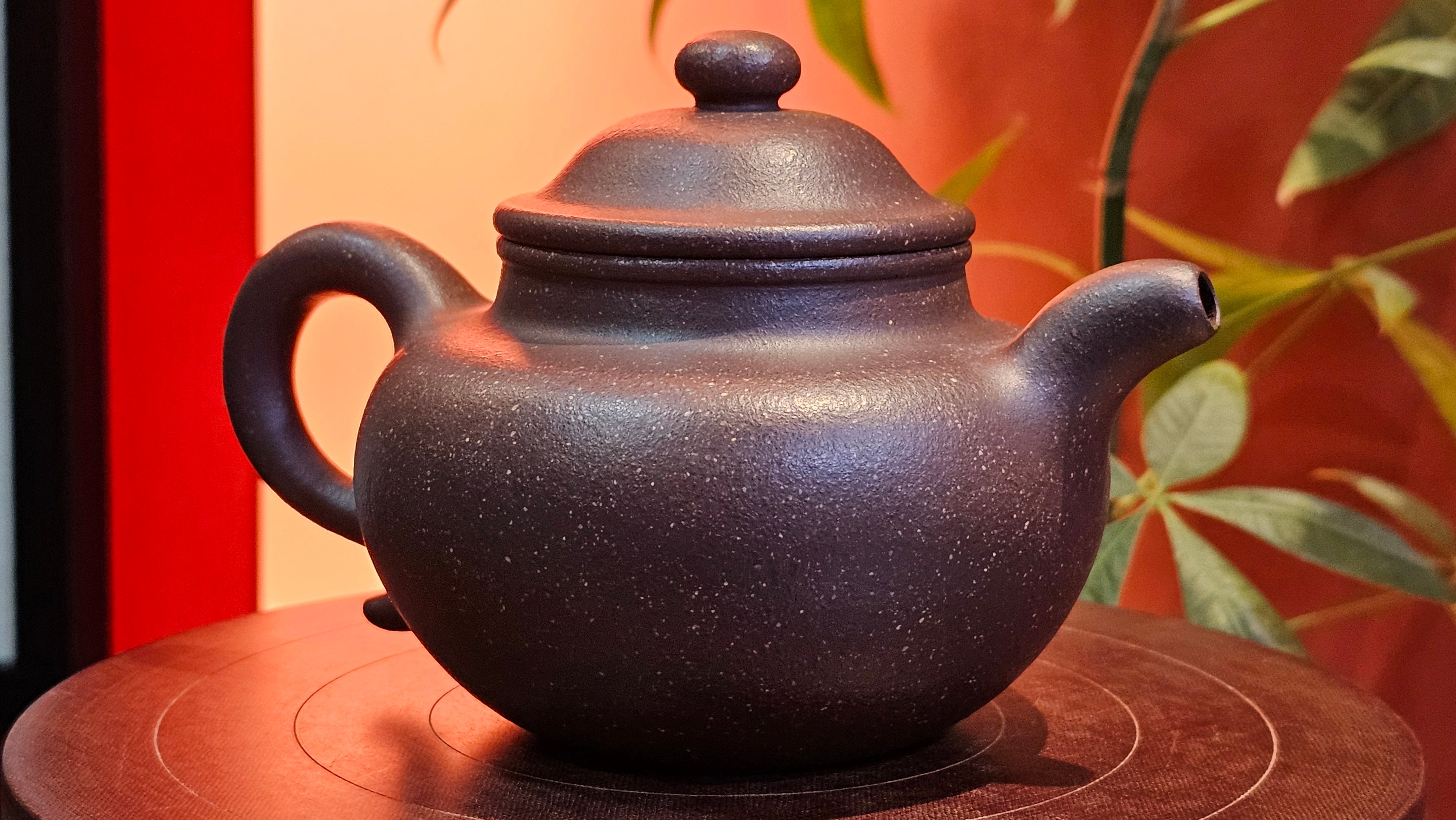 Lian Zi 莲子, 261.0ml, Lao Zi Ni 老紫泥 (Particular High Graininess, and Low Sieve Count), by Craftsman Chen Fa Chu 陈法初。