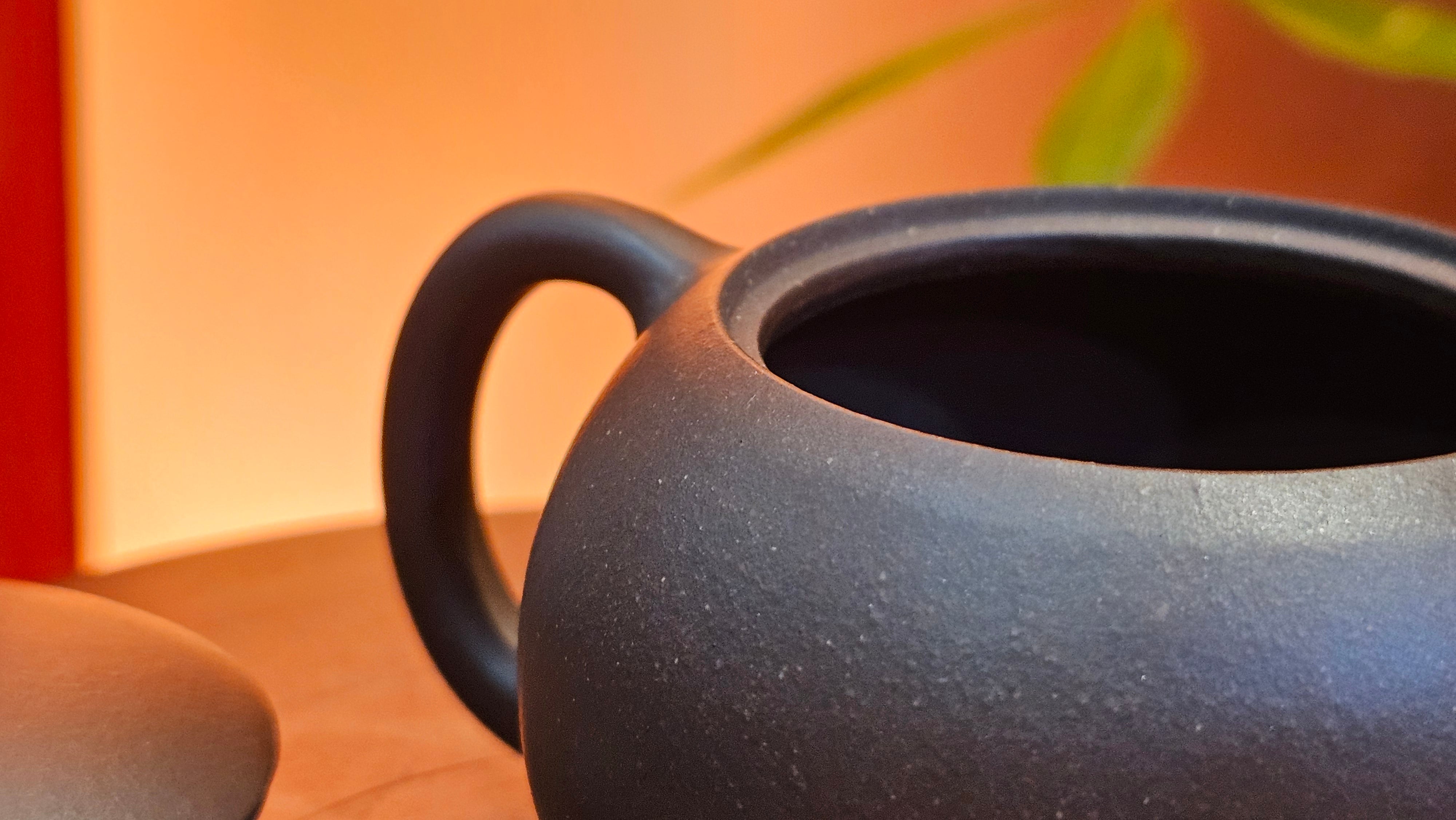 Xi Shi 西施, 155.8ml, Lao Zi Ni 老紫泥, by Craftsman Gu Xiao Ming 顾小明。