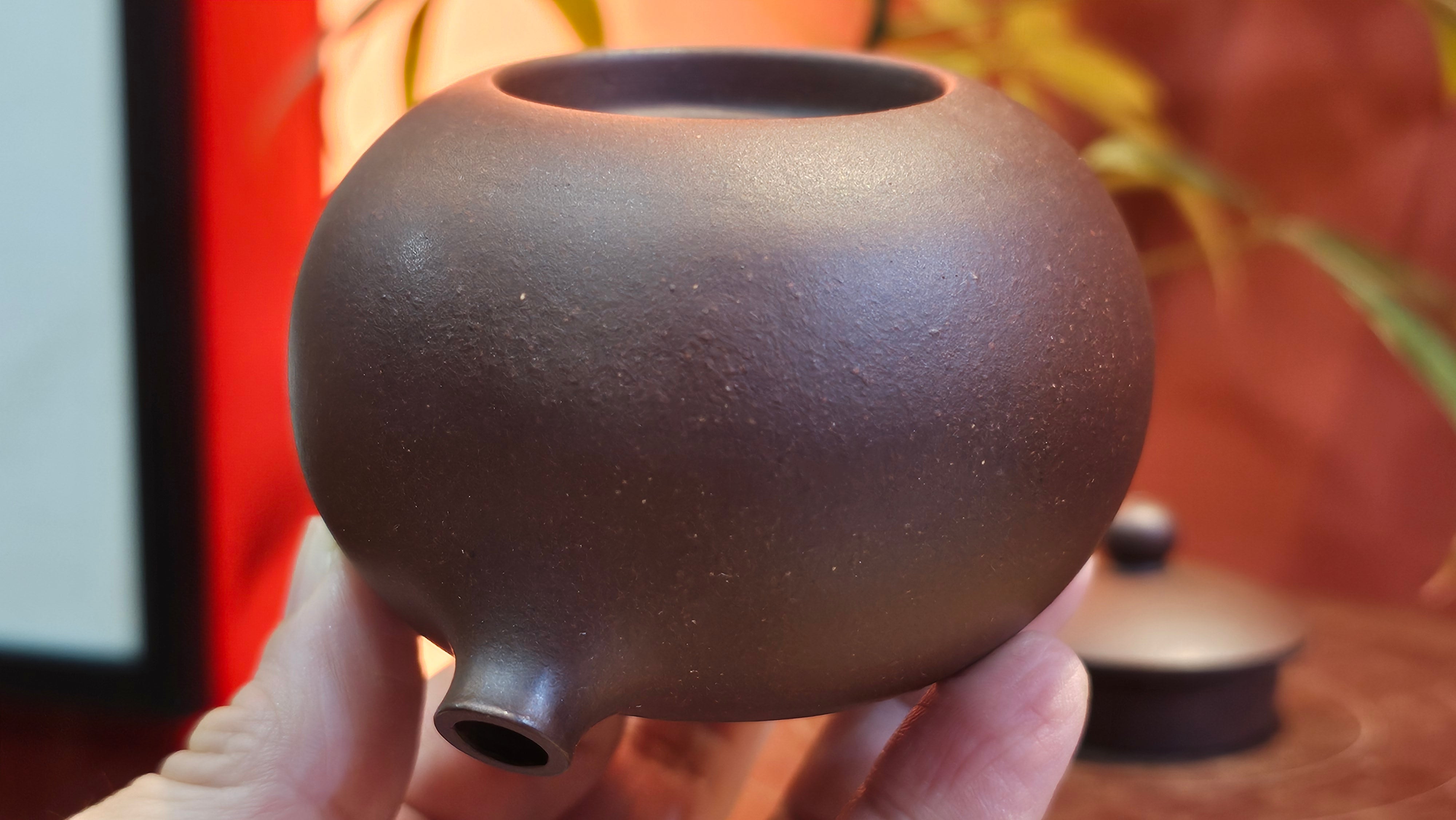 Xi Shi 西施, 155.8ml, Lao Zi Ni 老紫泥, by Craftsman Gu Xiao Ming 顾小明。