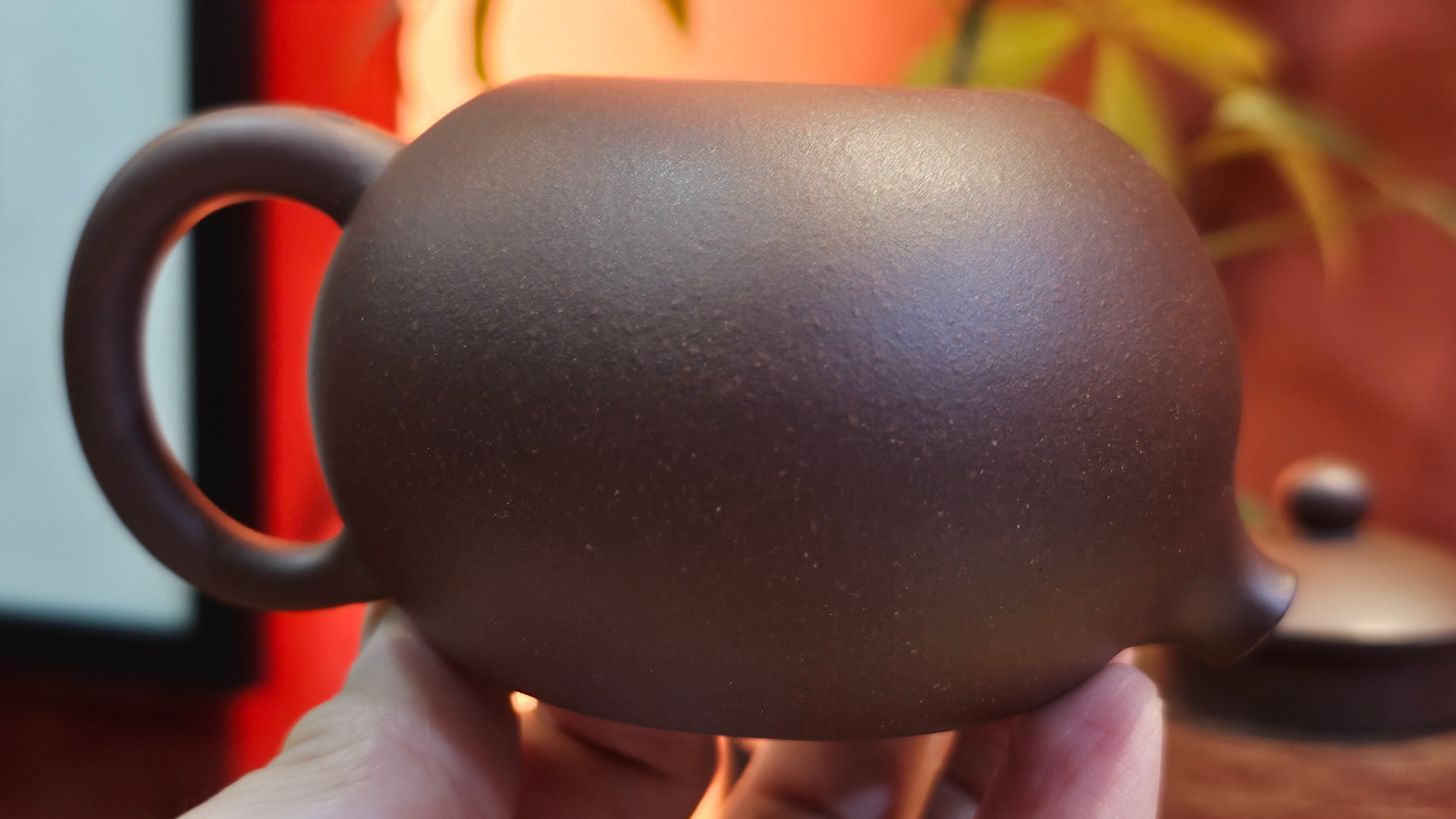 Xi Shi 西施, 155.8ml, Lao Zi Ni 老紫泥, by Craftsman Gu Xiao Ming 顾小明。