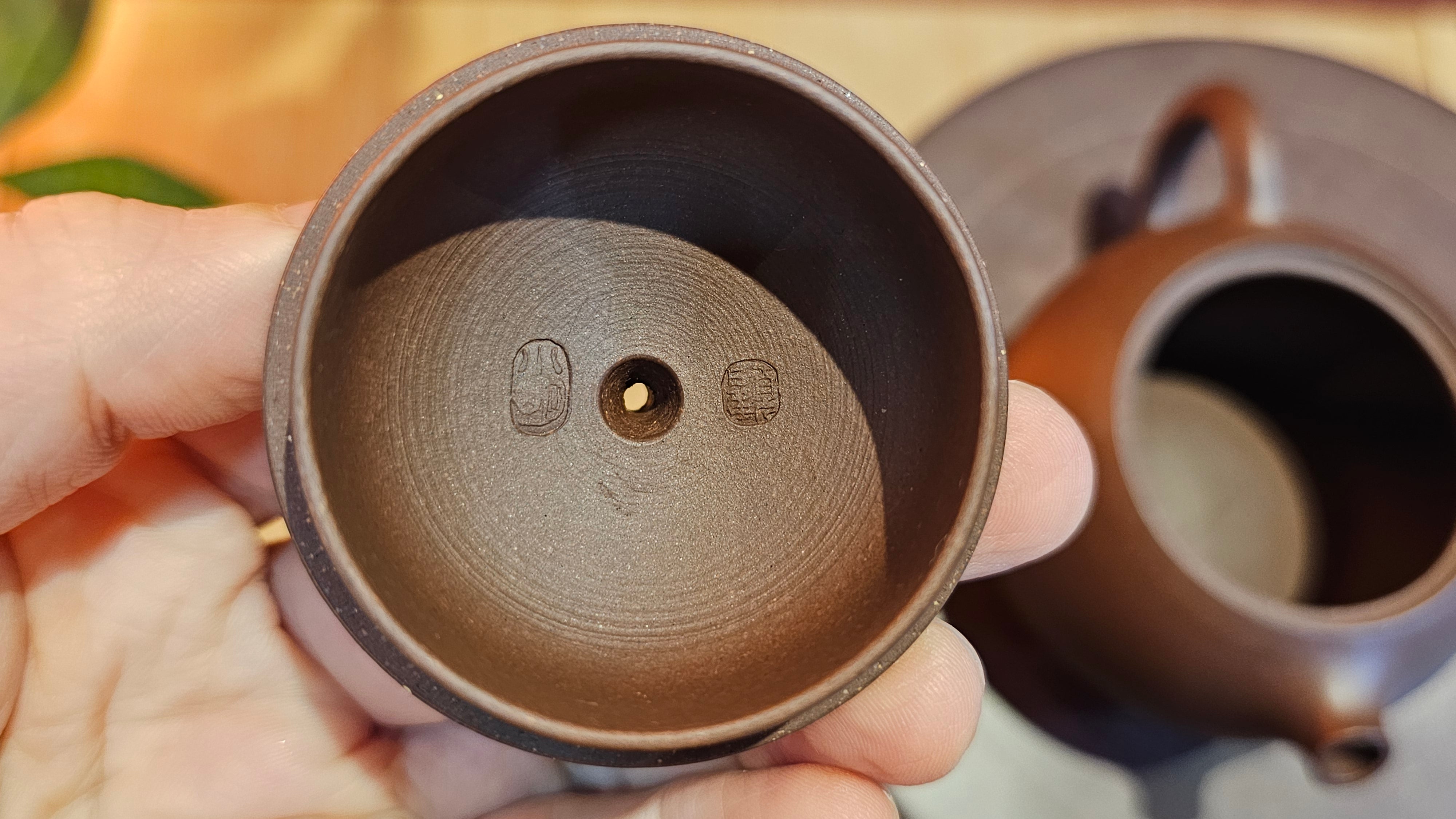 Xi Shi 西施, 155.8ml, Lao Zi Ni 老紫泥, by Craftsman Gu Xiao Ming 顾小明。