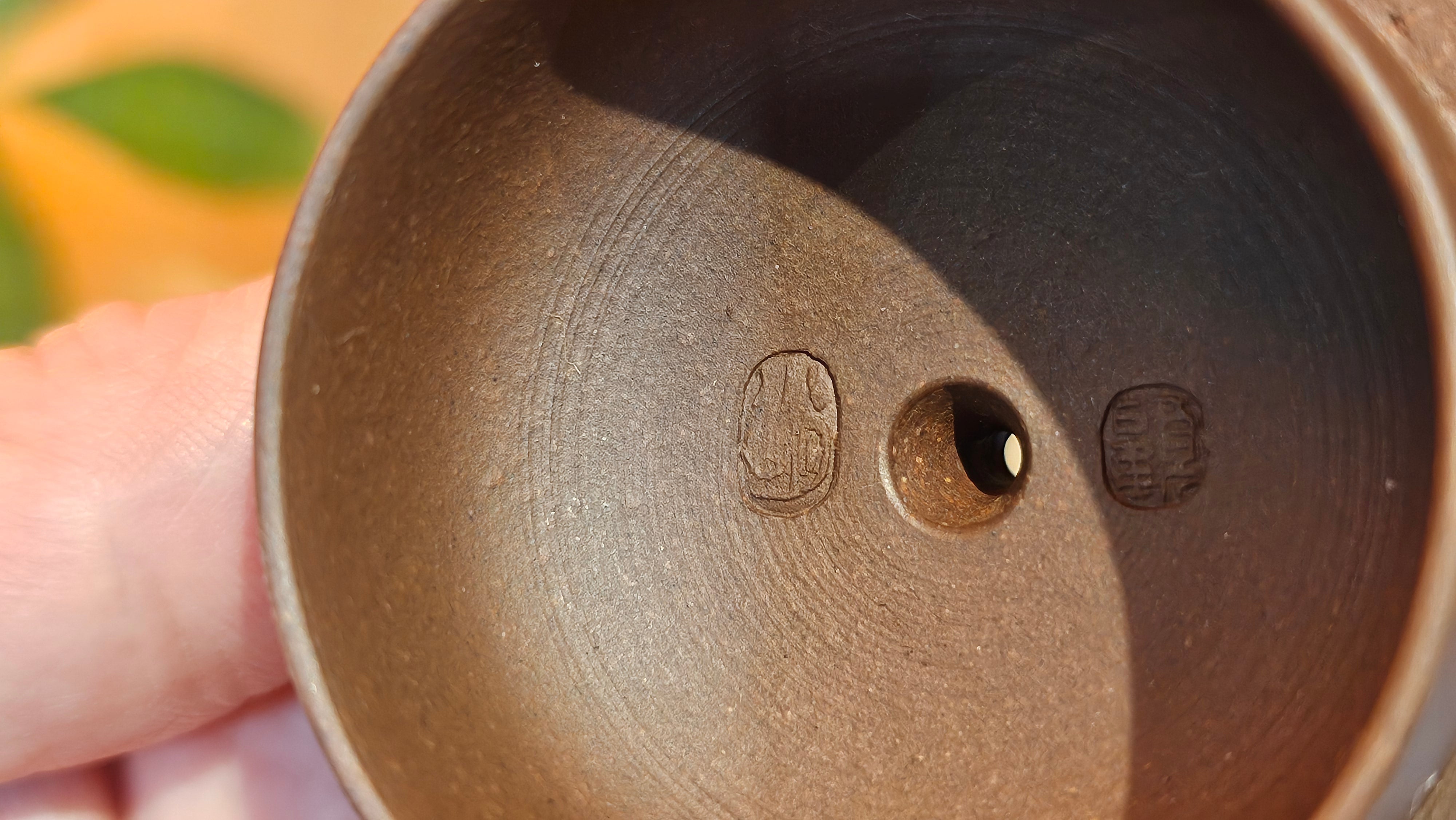 Xi Shi 西施, 155.8ml, Lao Zi Ni 老紫泥, by Craftsman Gu Xiao Ming 顾小明。