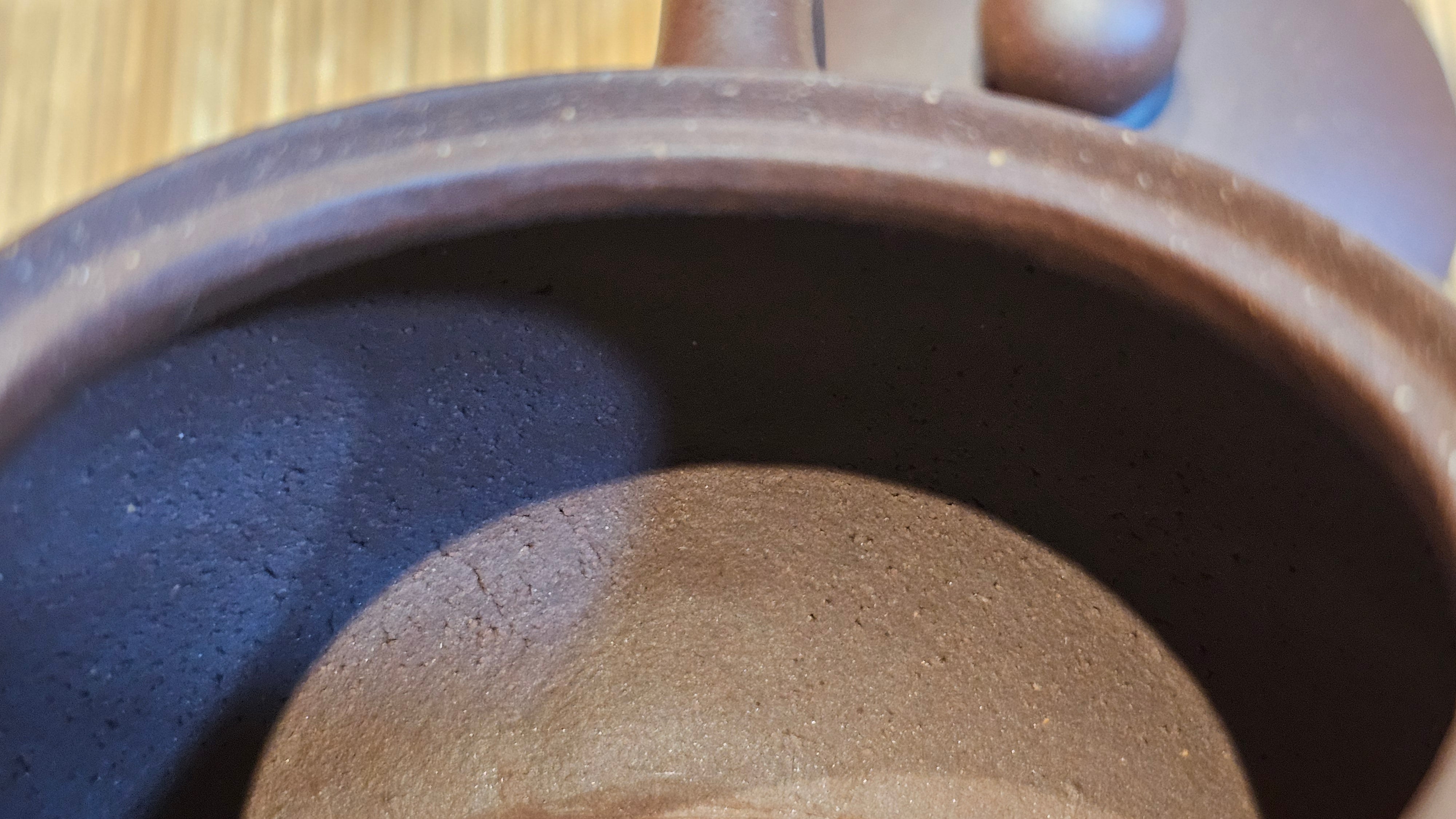 Xi Shi 西施, 155.8ml, Lao Zi Ni 老紫泥, by Craftsman Gu Xiao Ming 顾小明。