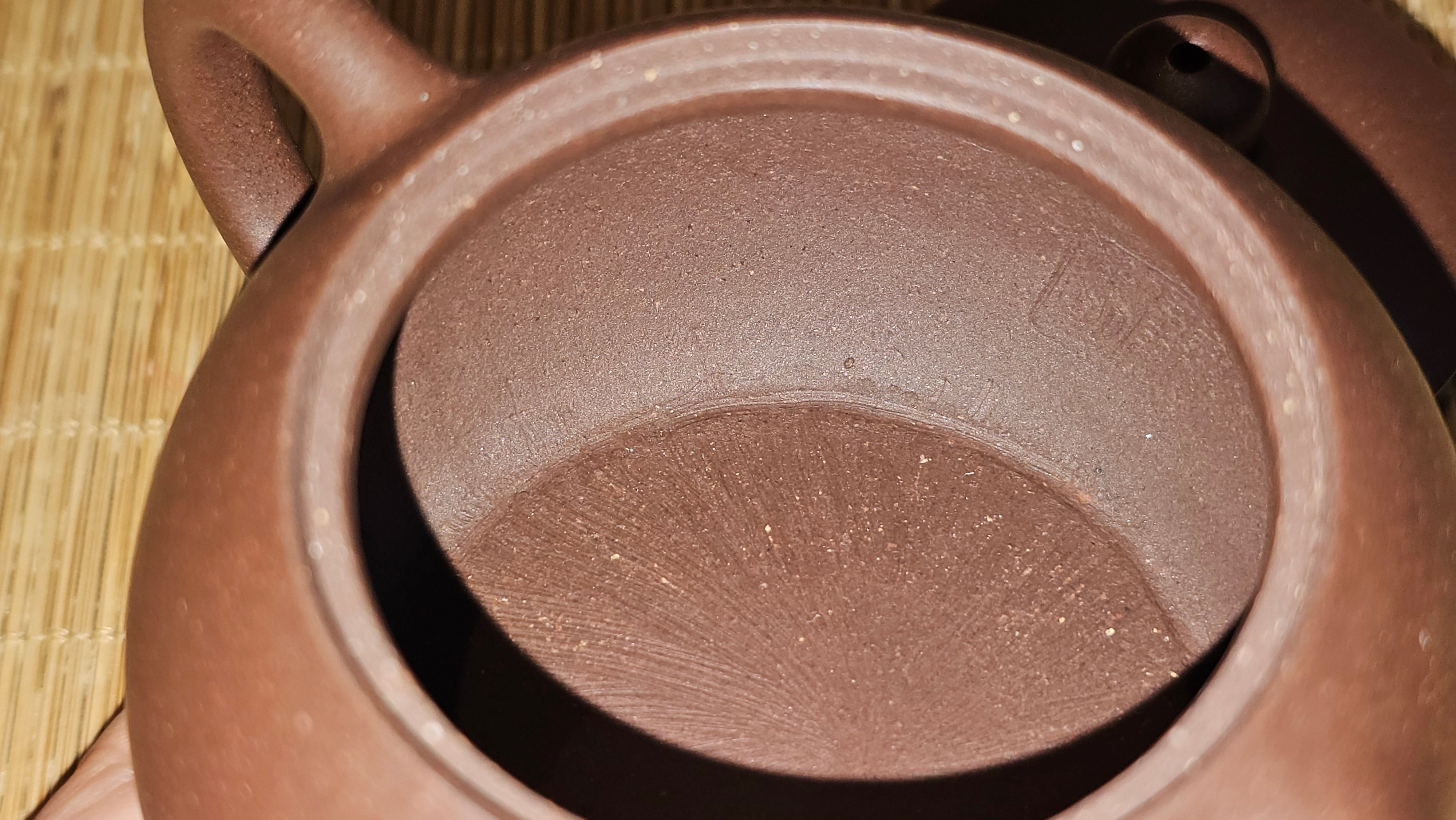 Xi Shi 西施, 155.8ml, Lao Zi Ni 老紫泥, by Craftsman Gu Xiao Ming 顾小明。