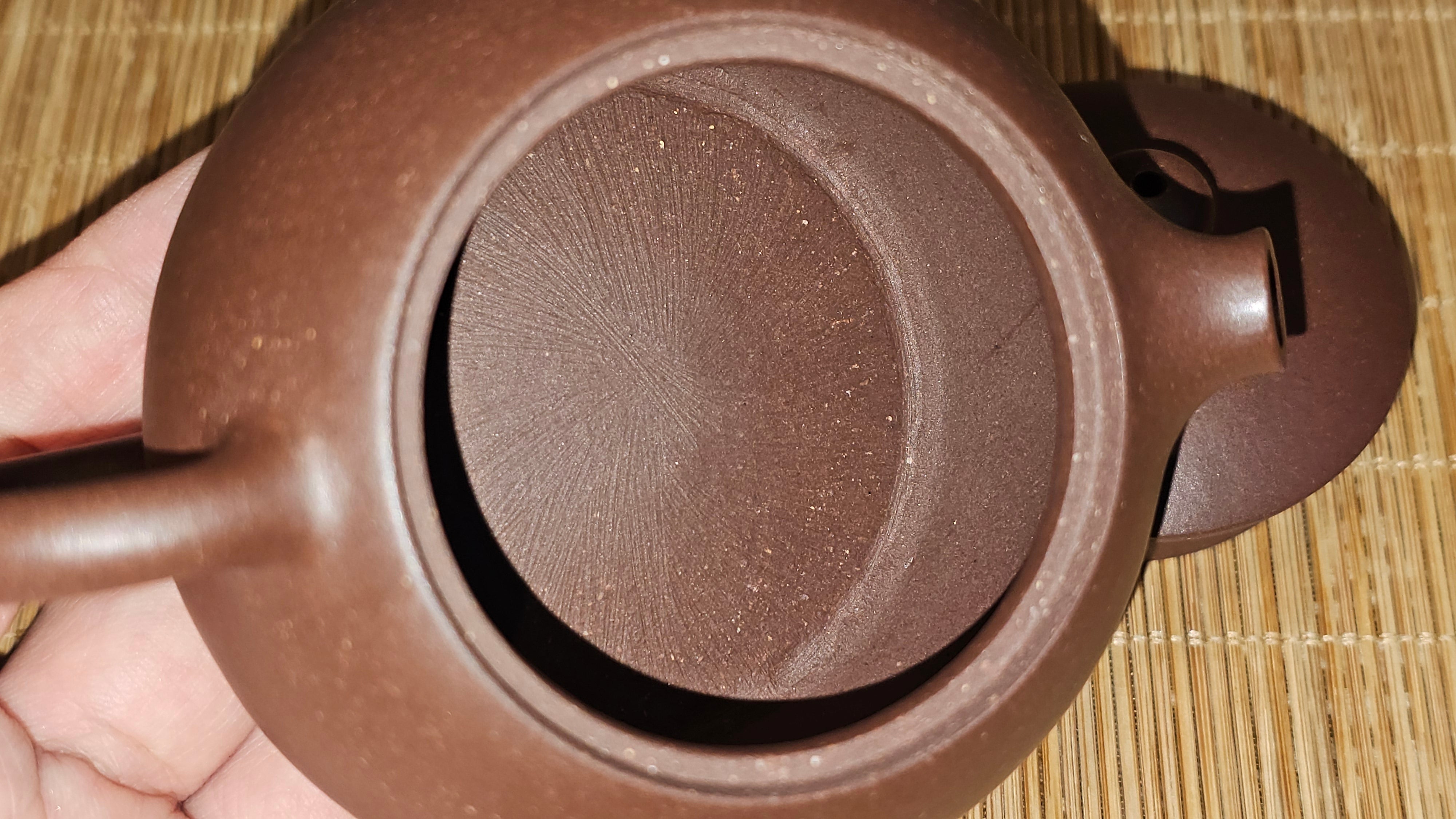 Xi Shi 西施, 155.8ml, Lao Zi Ni 老紫泥, by Craftsman Gu Xiao Ming 顾小明。