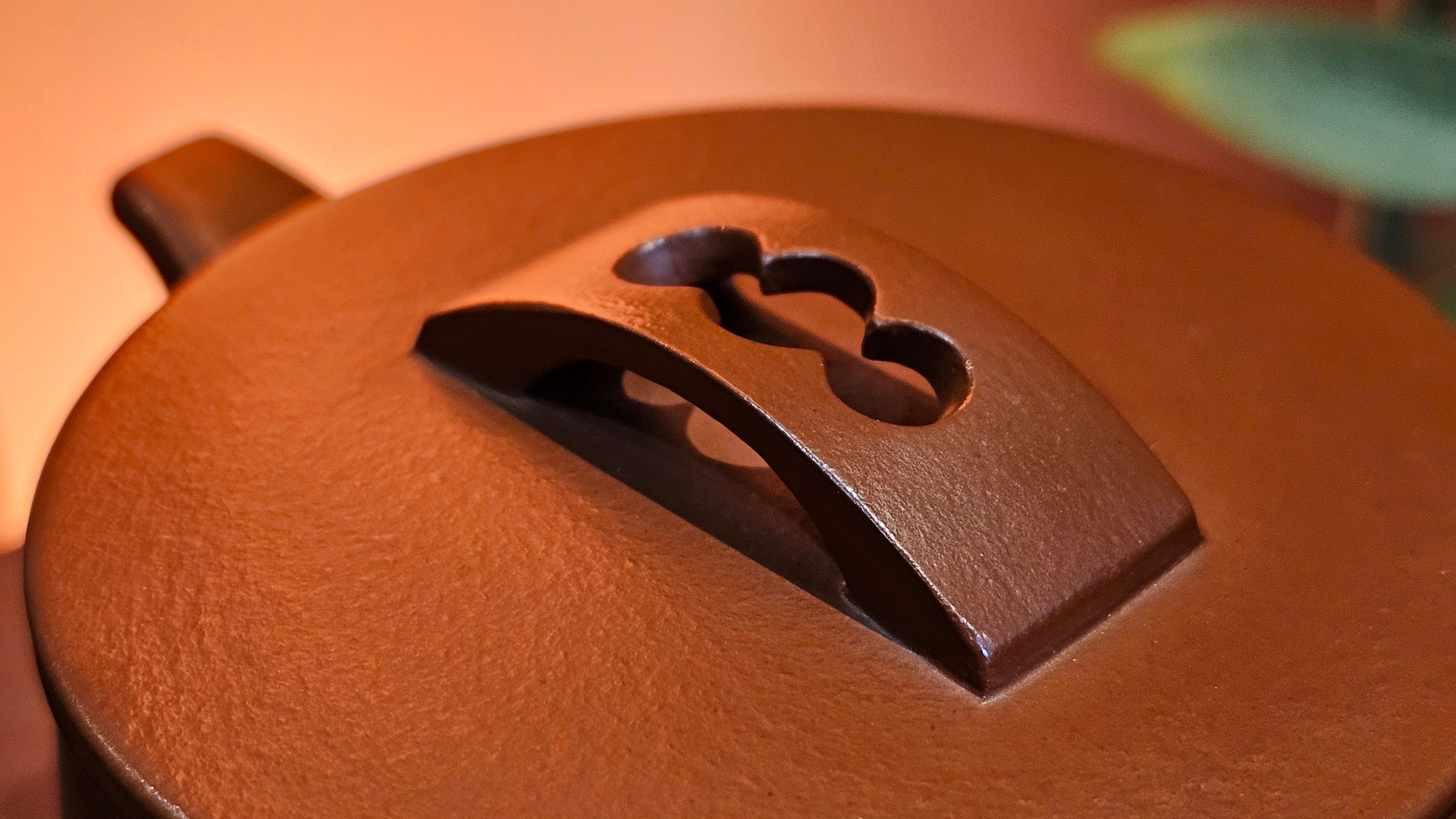 Han Wa 汉瓦, 171.5ml, Xiao Mei Yao Zhu Ni 小煤窑朱泥, by our Collaborative Craftsman Zhai Yi Yao 翟一耀。