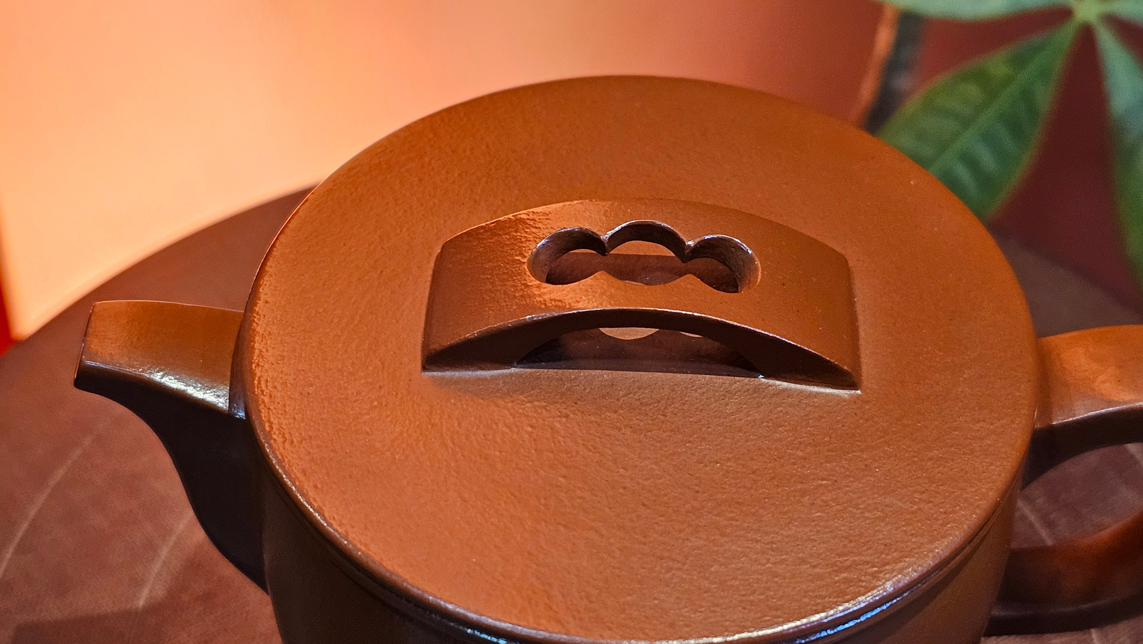 Han Wa 汉瓦, 171.5ml, Xiao Mei Yao Zhu Ni 小煤窑朱泥, by our Collaborative Craftsman Zhai Yi Yao 翟一耀。