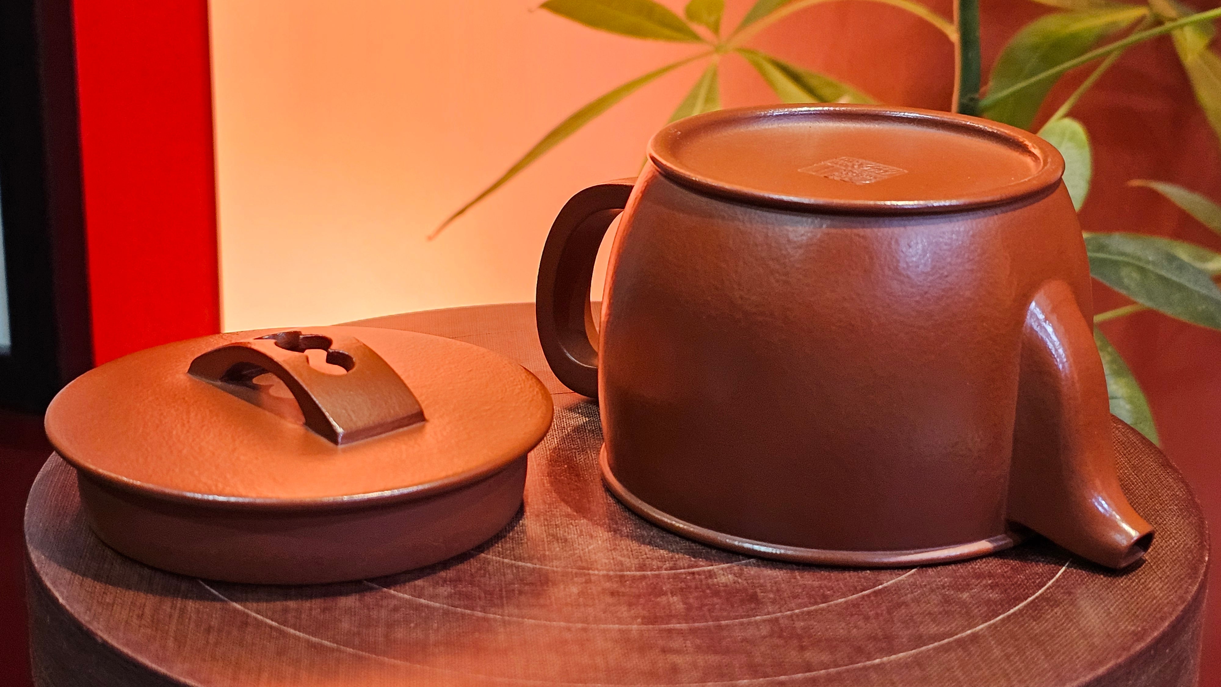 Han Wa 汉瓦, 171.5ml, Xiao Mei Yao Zhu Ni 小煤窑朱泥, by our Collaborative Craftsman Zhai Yi Yao 翟一耀。