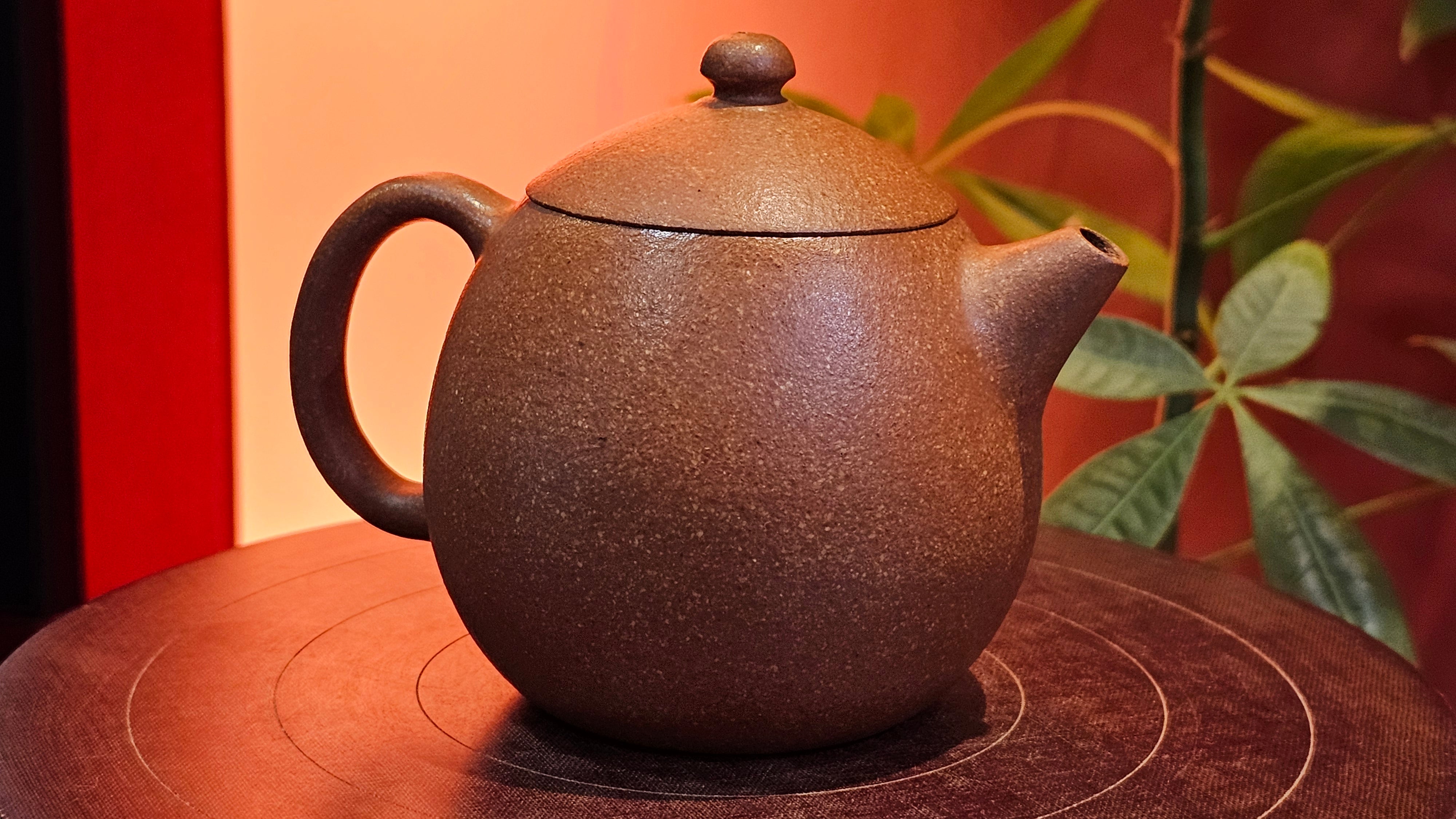 Long Dan 龙蛋 ~"Dragon's Egg", 180.3ml, Huang Jiang Po Ni 黄降坡泥, by our Collaborative Craftsman Chen Hua Jun 陈华军。