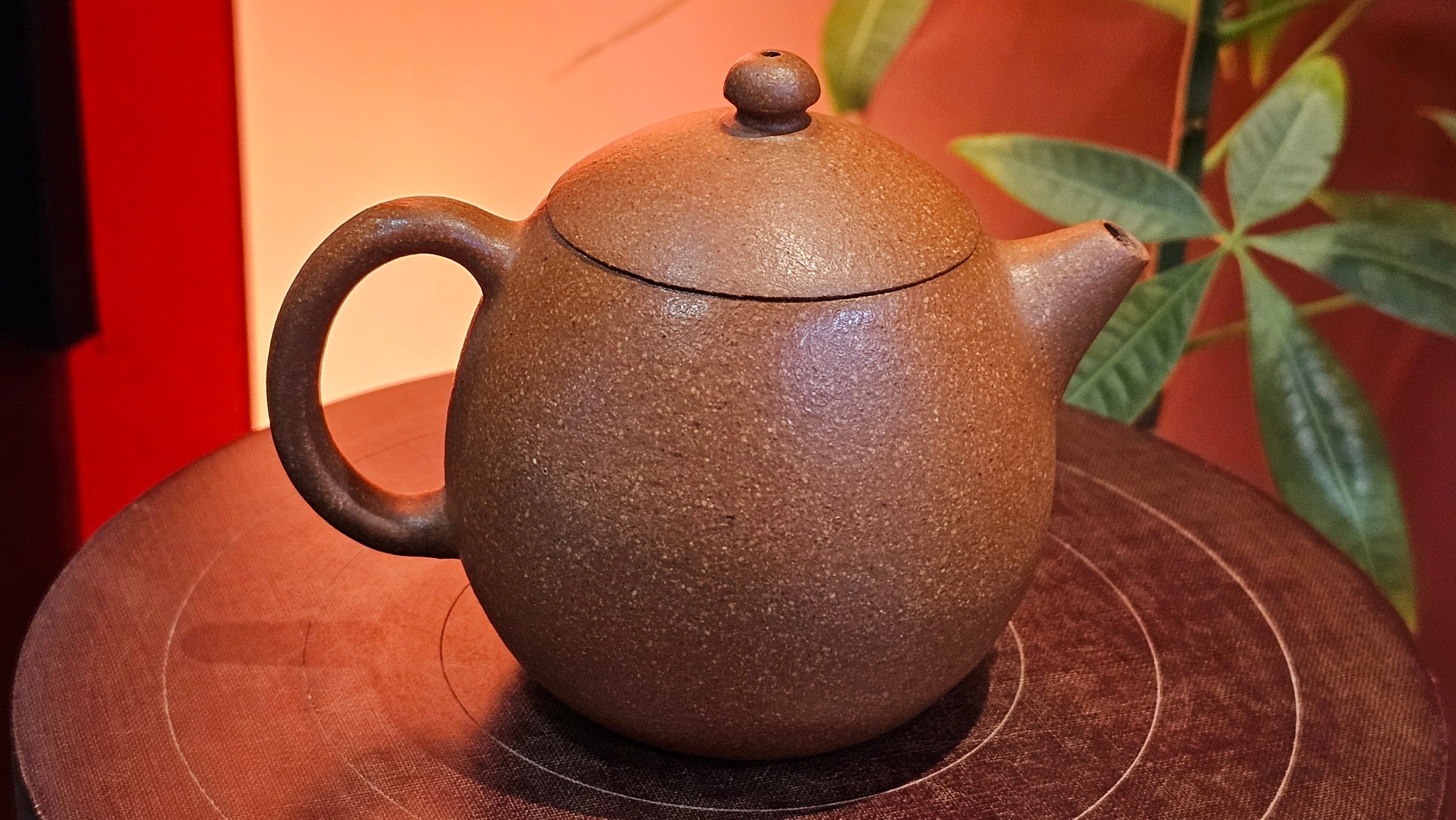 Long Dan 龙蛋 ~"Dragon's Egg", 180.3ml, Huang Jiang Po Ni 黄降坡泥, by our Collaborative Craftsman Chen Hua Jun 陈华军。