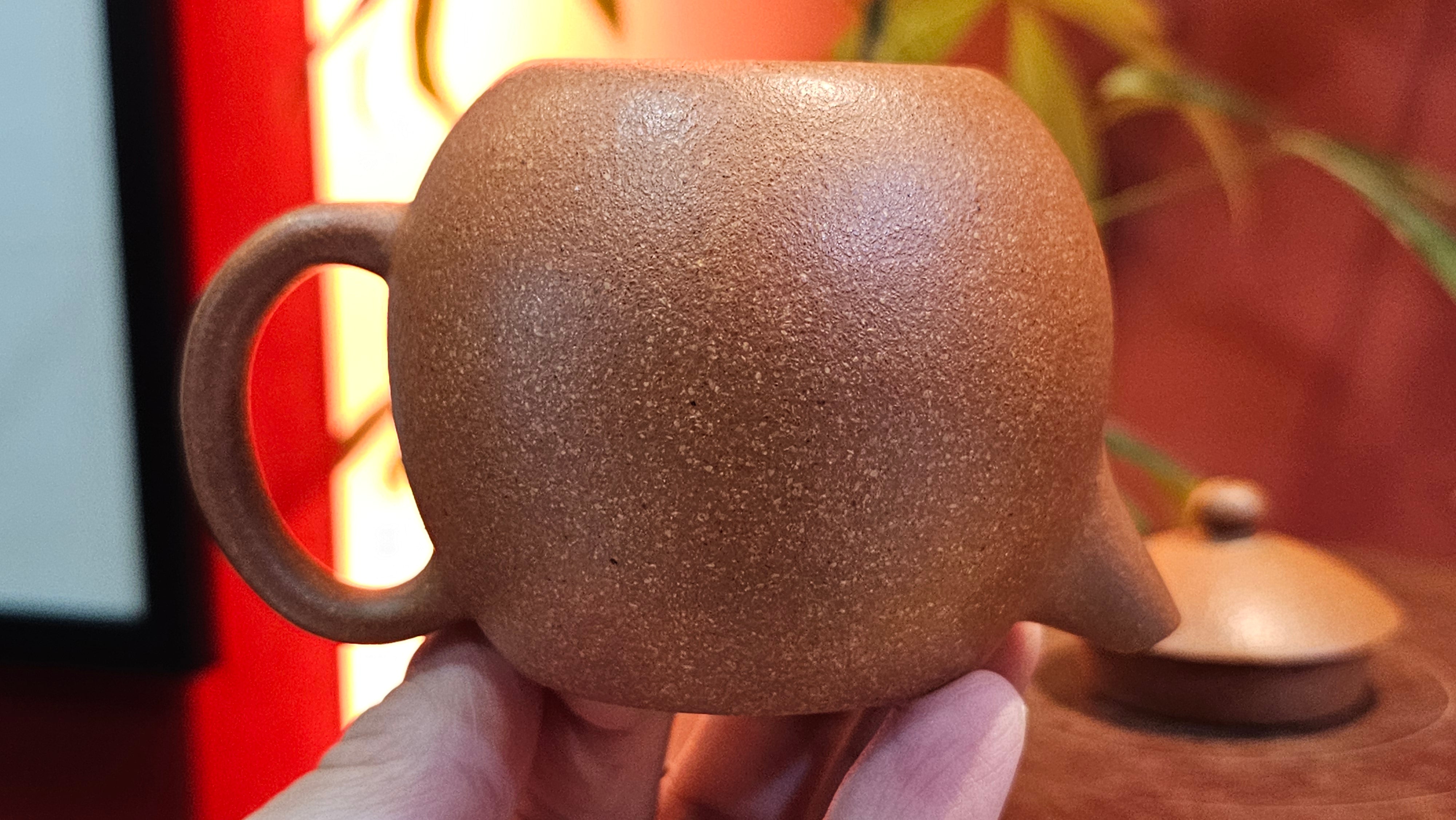 Long Dan 龙蛋 ~"Dragon's Egg", 180.3ml, Huang Jiang Po Ni 黄降坡泥, by our Collaborative Craftsman Chen Hua Jun 陈华军。