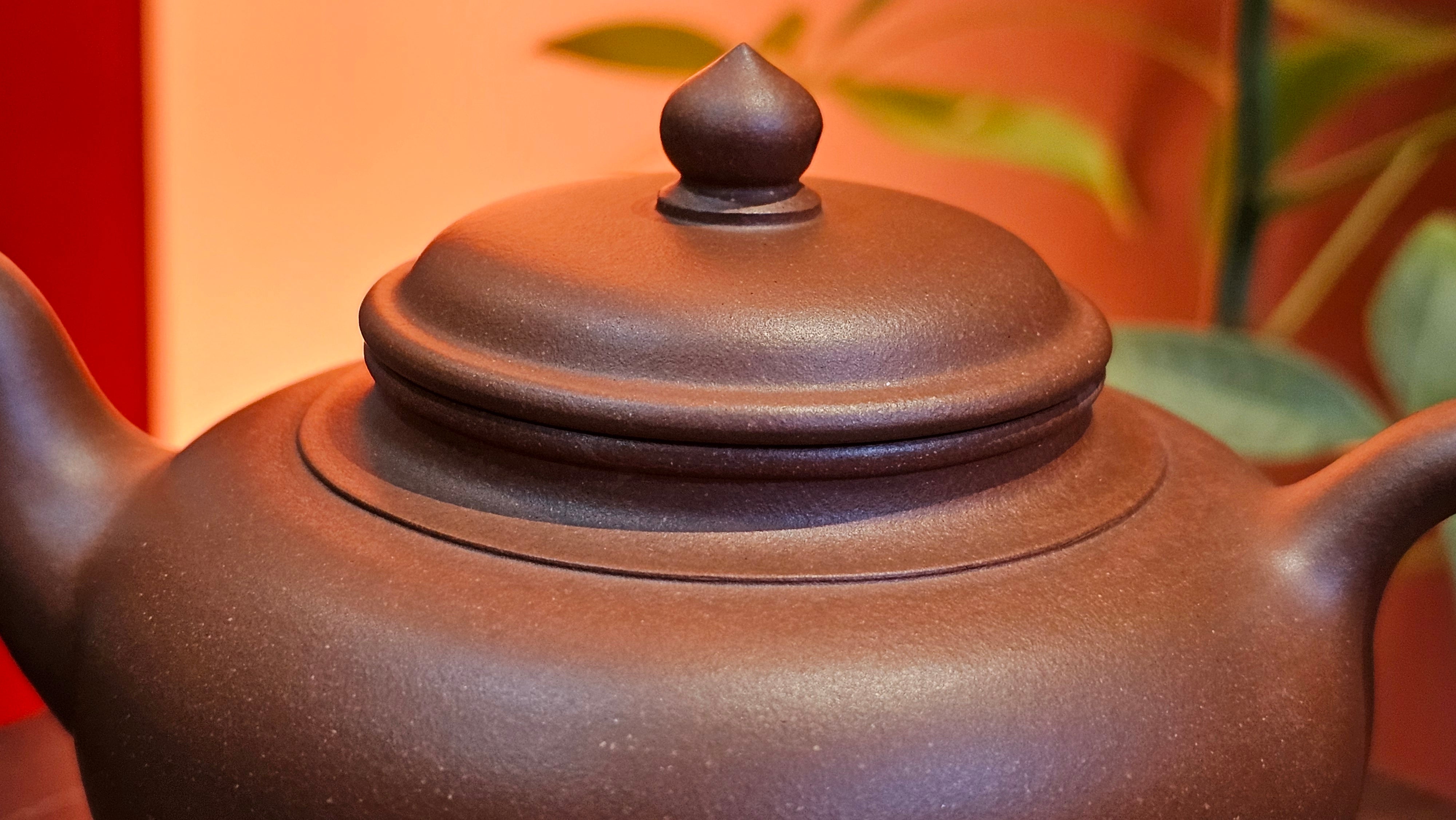 Xiao Ying 笑樱, 223.5ml, Di Cao Qing Zi Ni 底槽青紫泥, by our Collaborative Craftsman Wang Li Qin 王丽勤。