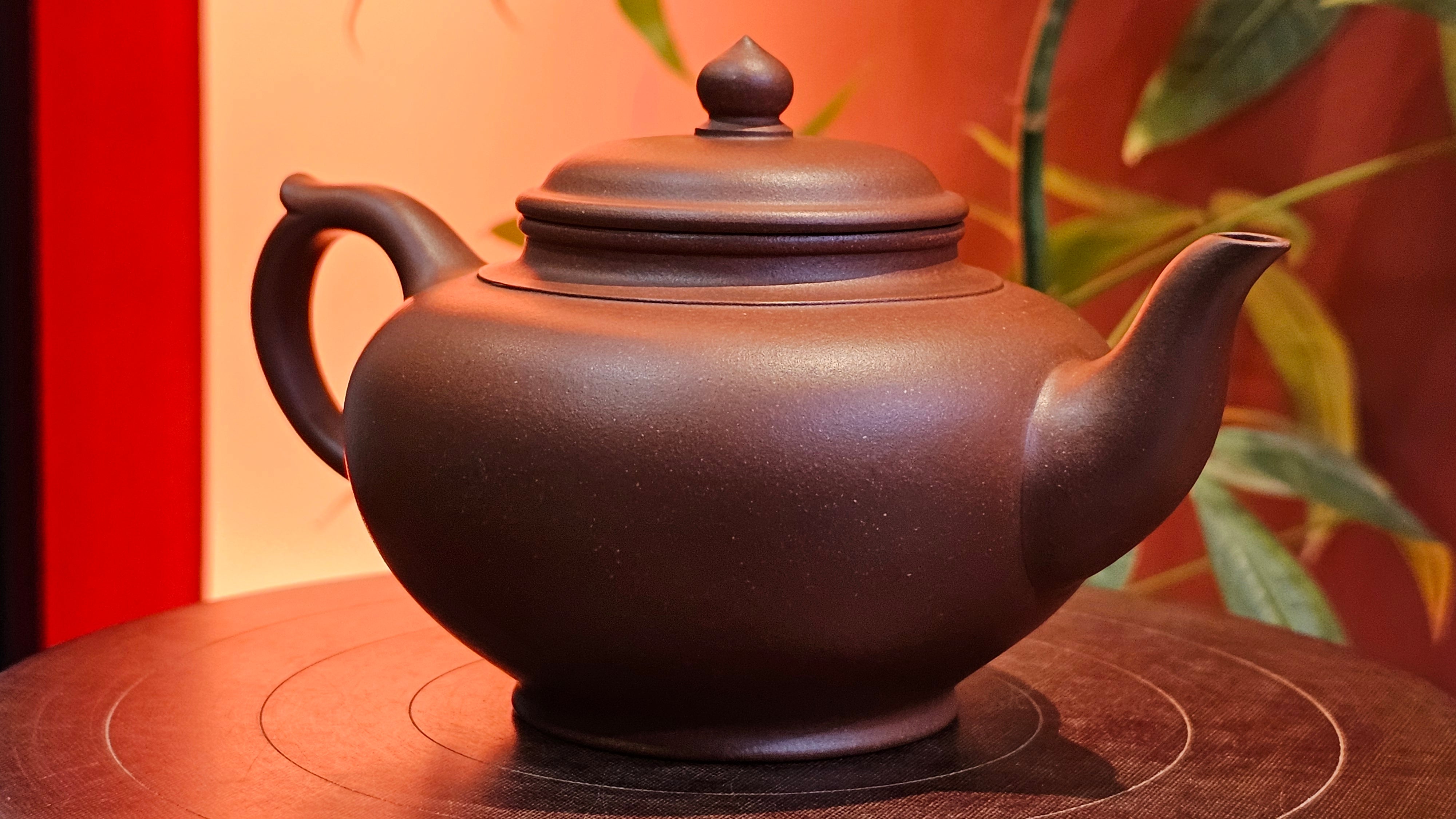 Xiao Ying 笑樱, 223.5ml, Di Cao Qing Zi Ni 底槽青紫泥, by our Collaborative Craftsman Wang Li Qin 王丽勤。