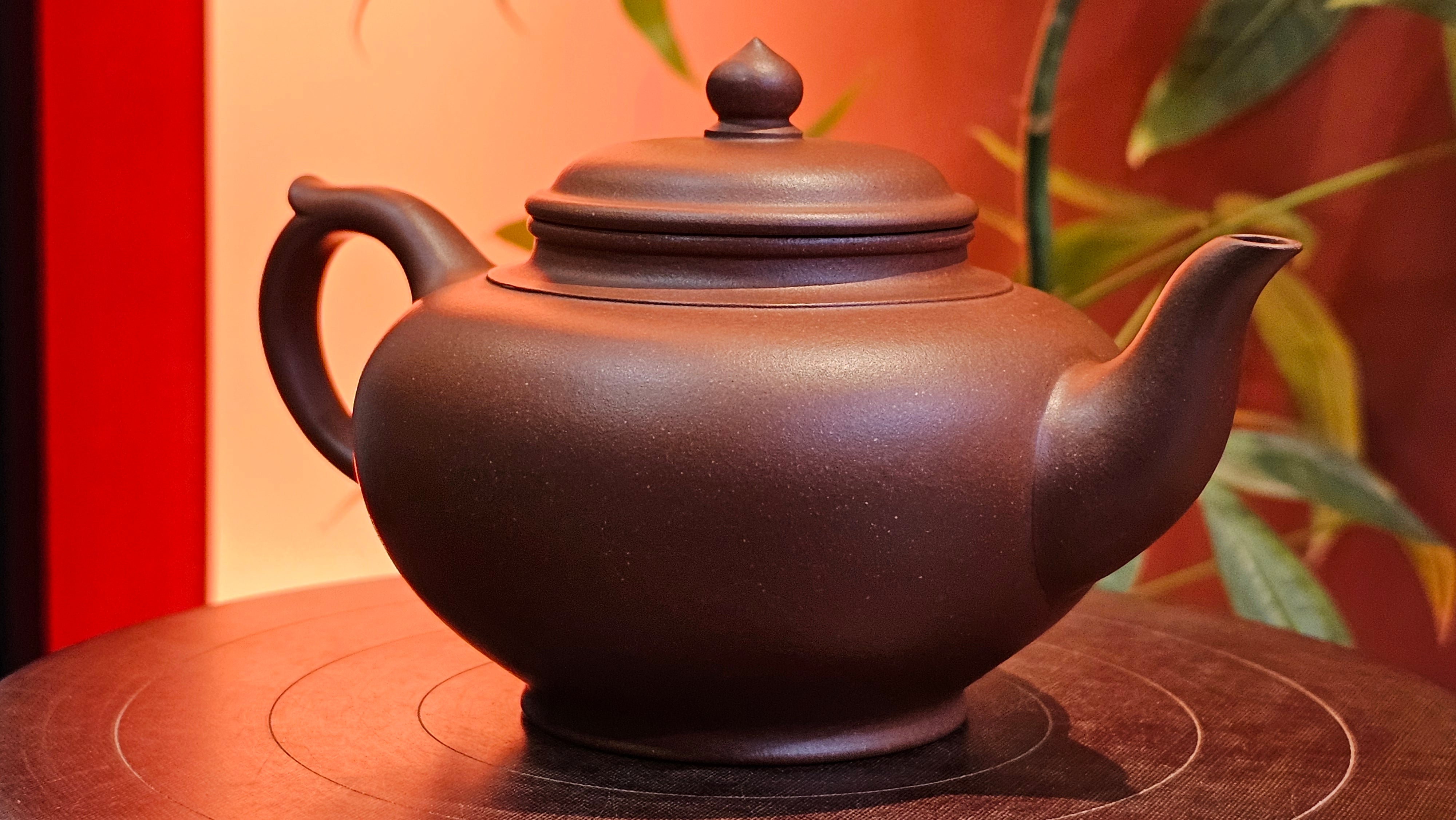 Xiao Ying 笑樱, 223.5ml, Di Cao Qing Zi Ni 底槽青紫泥, by our Collaborative Craftsman Wang Li Qin 王丽勤。