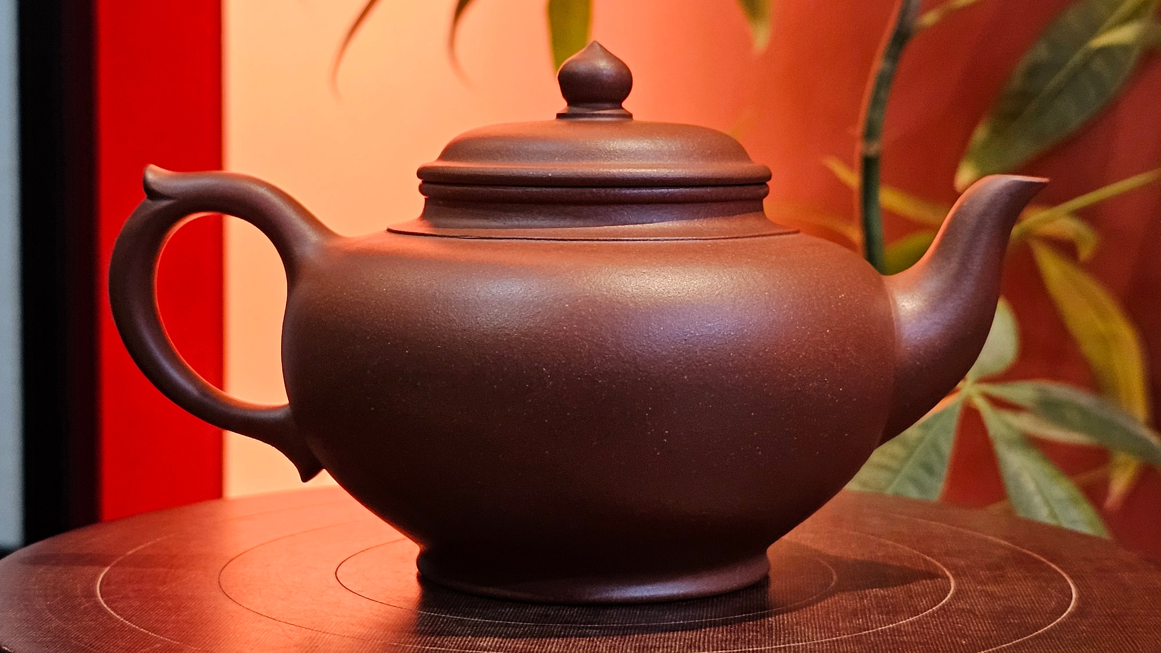 Xiao Ying 笑樱, 223.5ml, Di Cao Qing Zi Ni 底槽青紫泥, by our Collaborative Craftsman Wang Li Qin 王丽勤。