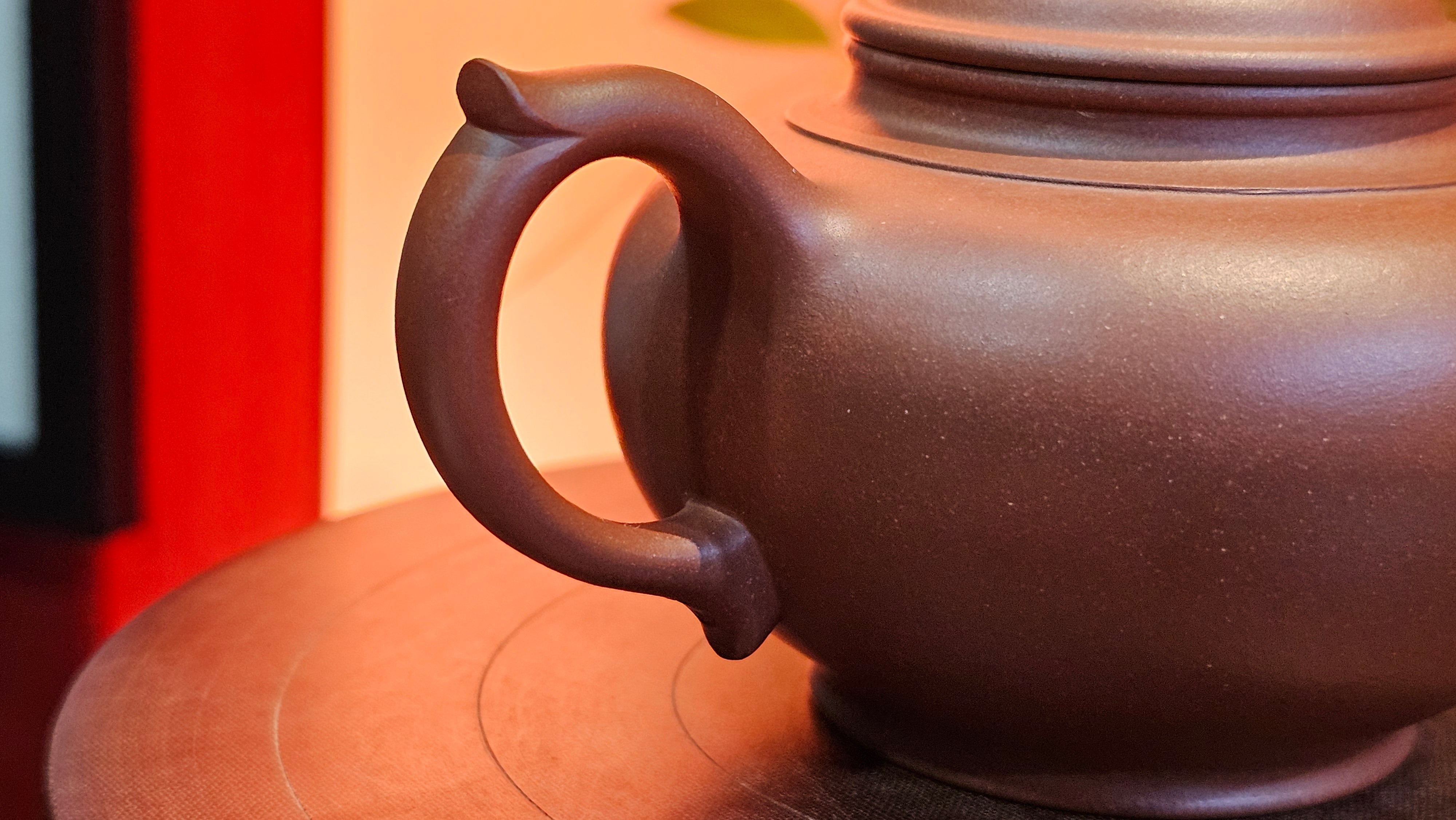 Xiao Ying 笑樱, 223.5ml, Di Cao Qing Zi Ni 底槽青紫泥, by our Collaborative Craftsman Wang Li Qin 王丽勤。