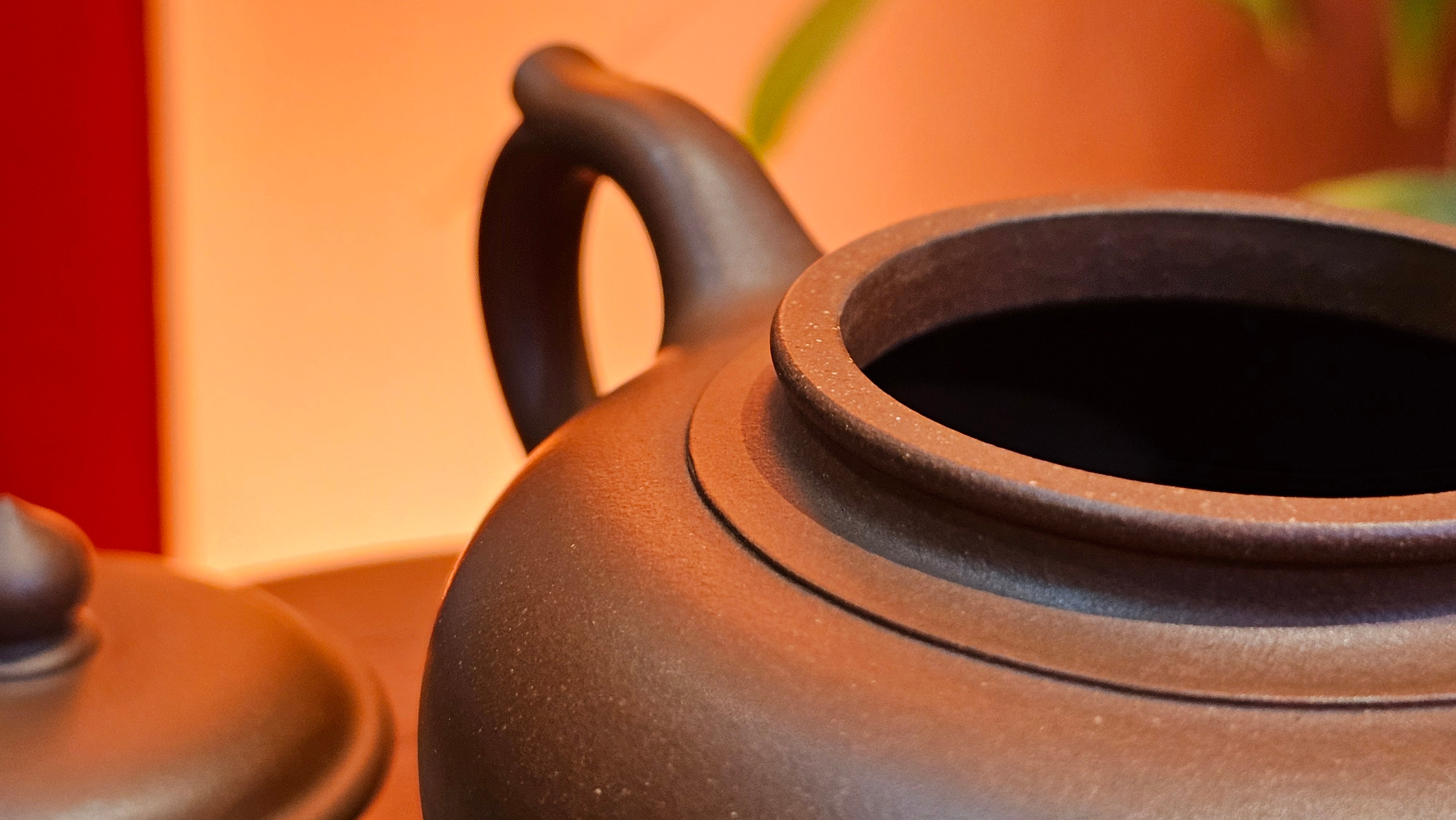 Xiao Ying 笑樱, 223.5ml, Di Cao Qing Zi Ni 底槽青紫泥, by our Collaborative Craftsman Wang Li Qin 王丽勤。