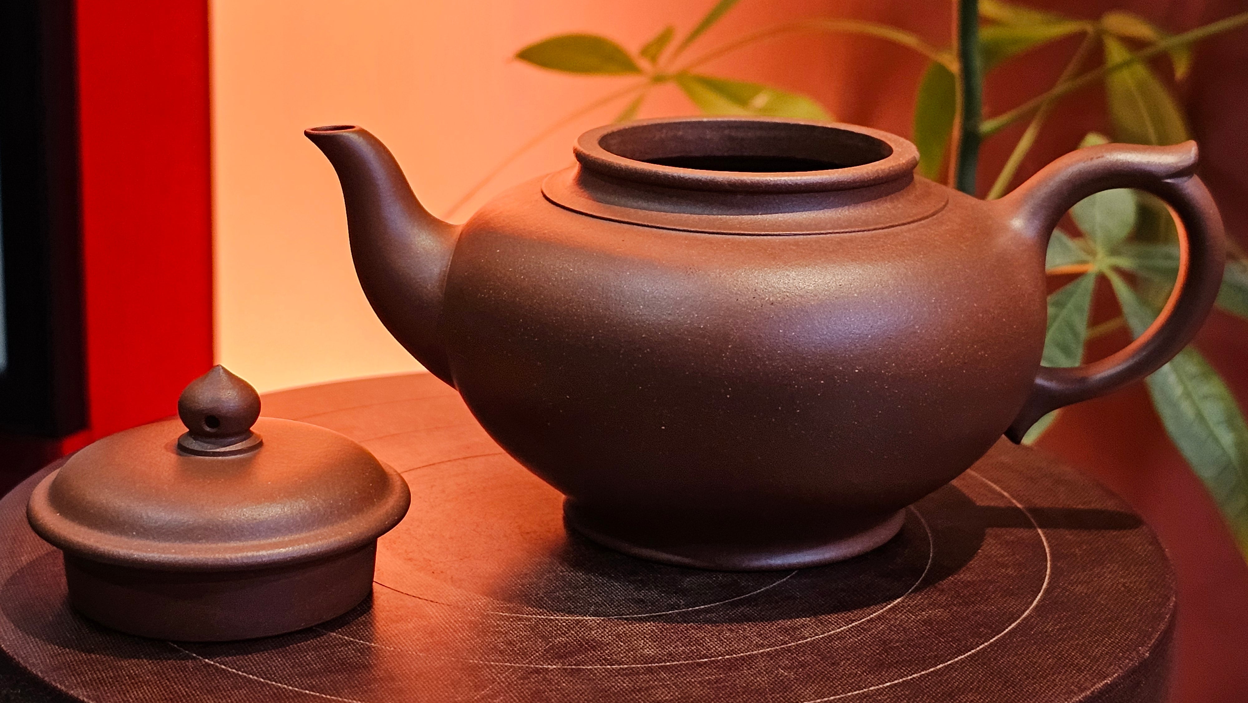 Xiao Ying 笑樱, 223.5ml, Di Cao Qing Zi Ni 底槽青紫泥, by our Collaborative Craftsman Wang Li Qin 王丽勤。