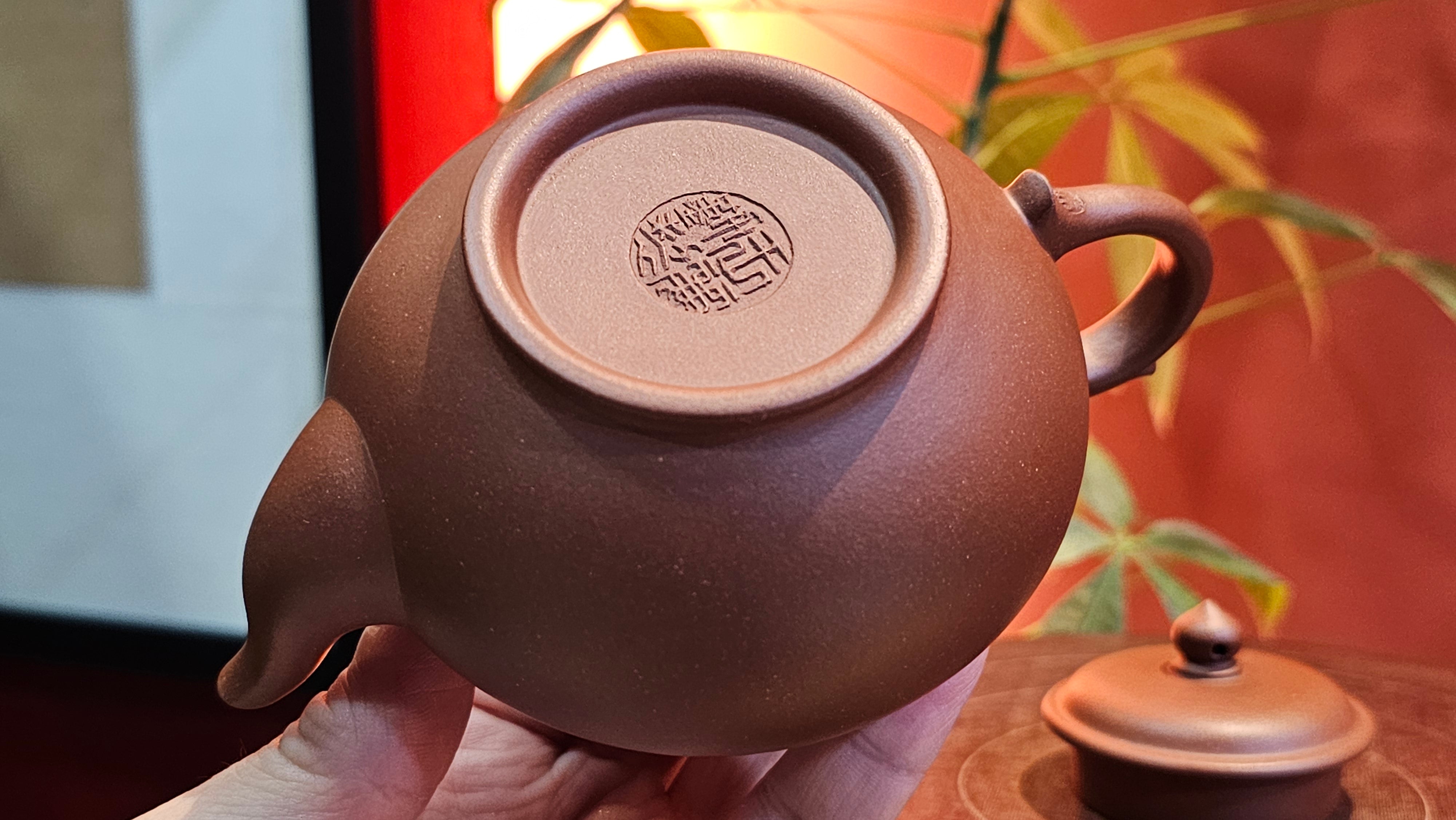 Xiao Ying 笑樱, 223.5ml, Di Cao Qing Zi Ni 底槽青紫泥, by our Collaborative Craftsman Wang Li Qin 王丽勤。