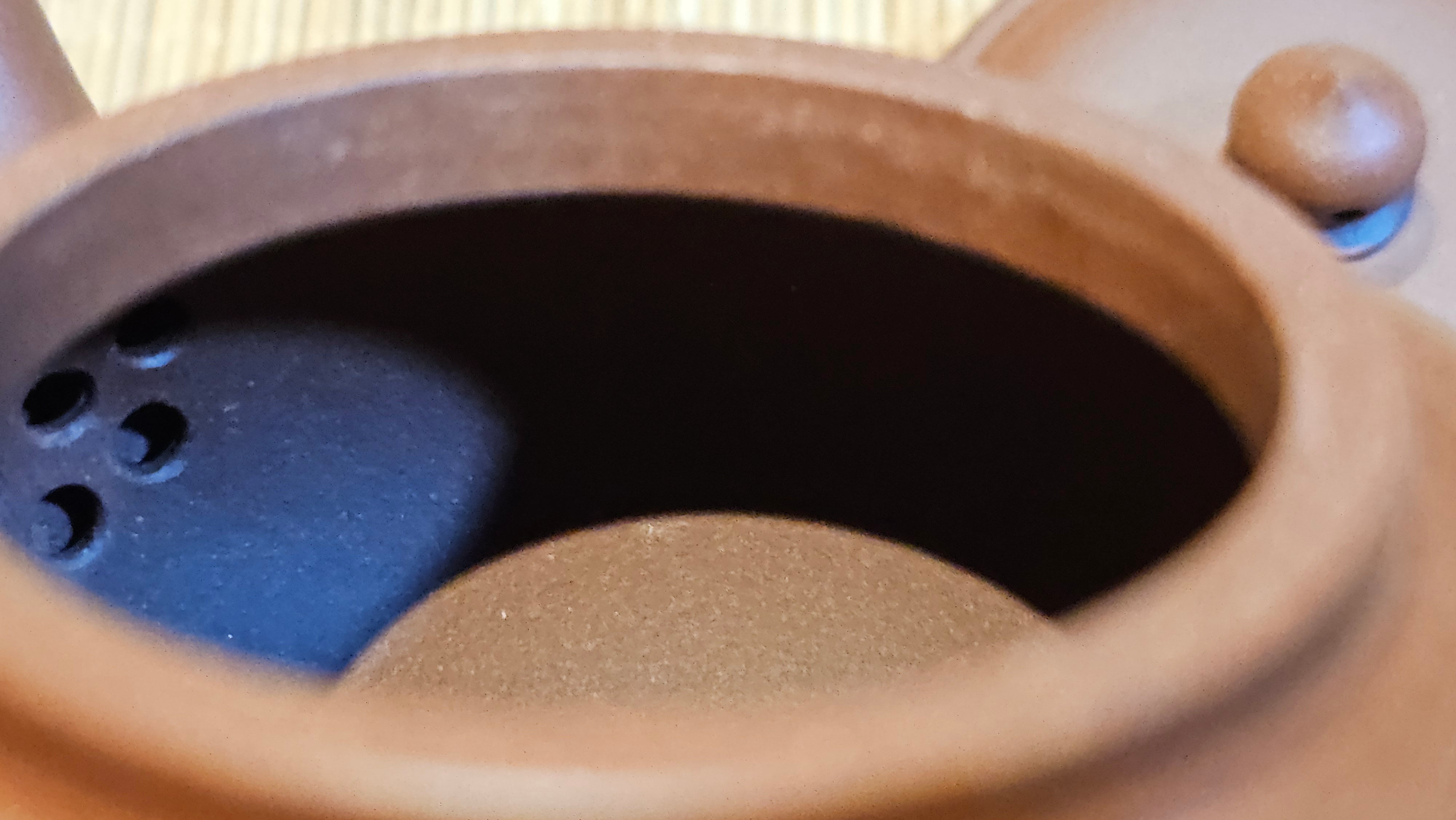 Xiao Ying 笑樱, 223.5ml, Di Cao Qing Zi Ni 底槽青紫泥, by our Collaborative Craftsman Wang Li Qin 王丽勤。