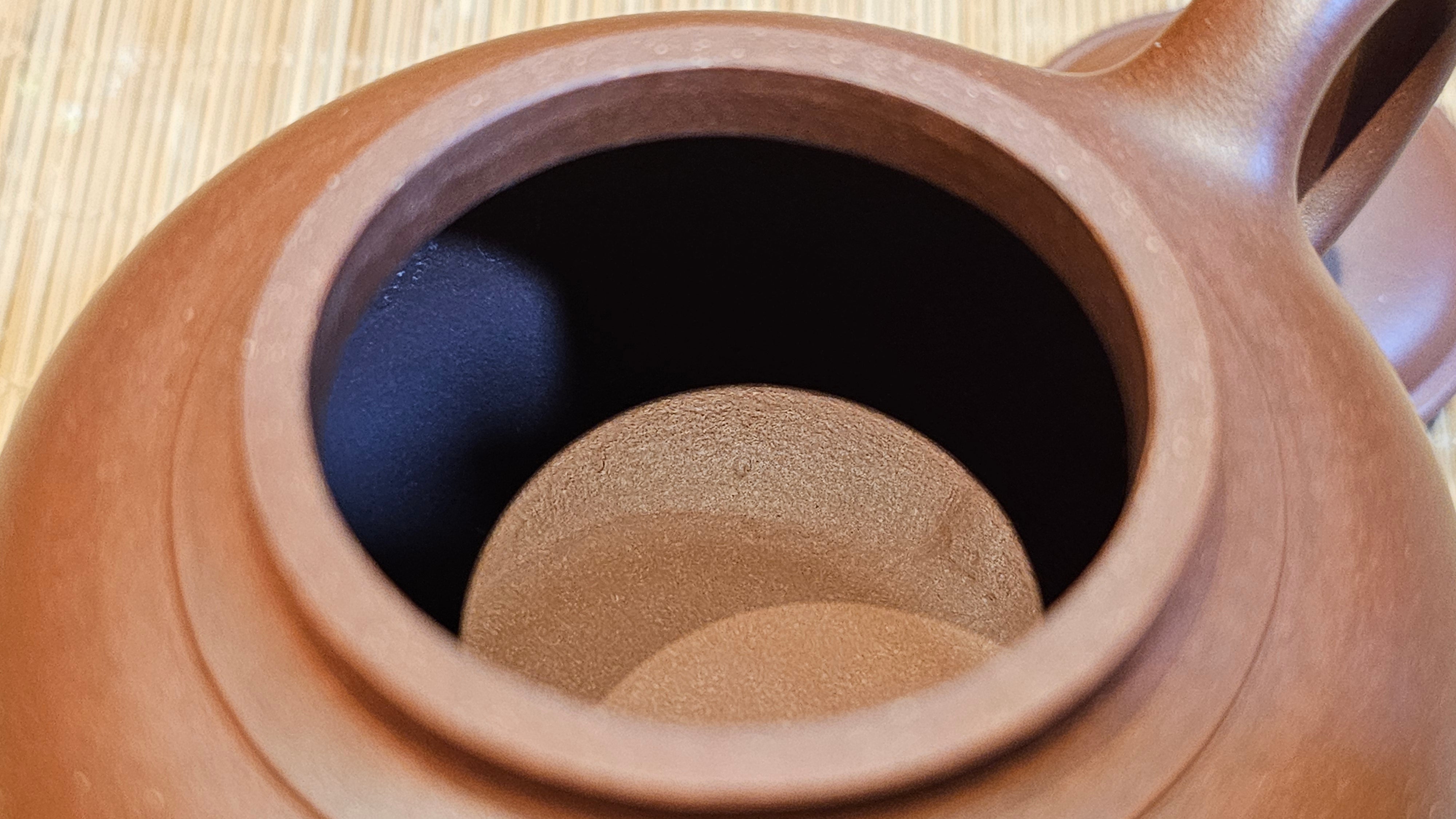 Xiao Ying 笑樱, 223.5ml, Di Cao Qing Zi Ni 底槽青紫泥, by our Collaborative Craftsman Wang Li Qin 王丽勤。