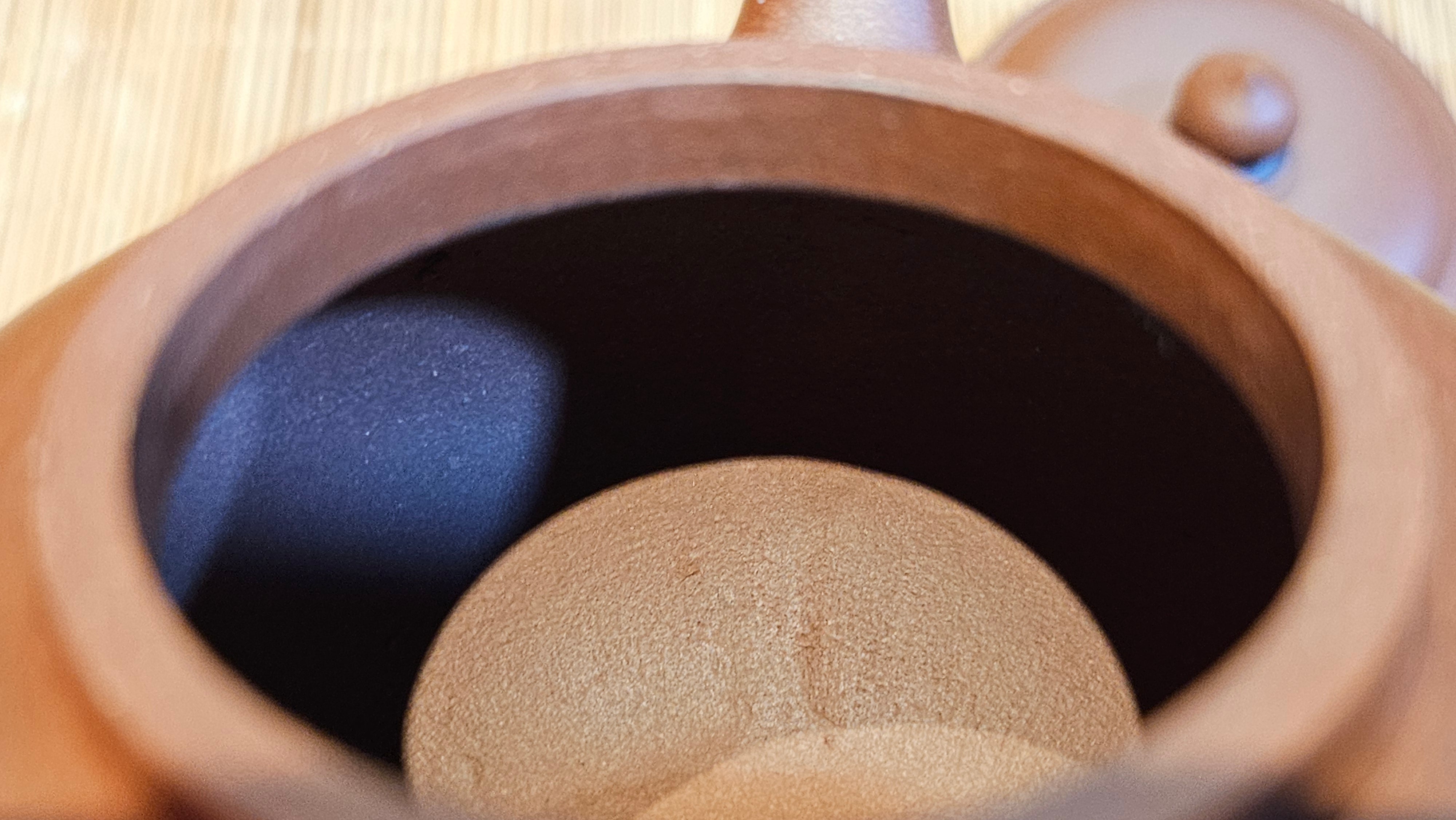 Xiao Ying 笑樱, 223.5ml, Di Cao Qing Zi Ni 底槽青紫泥, by our Collaborative Craftsman Wang Li Qin 王丽勤。