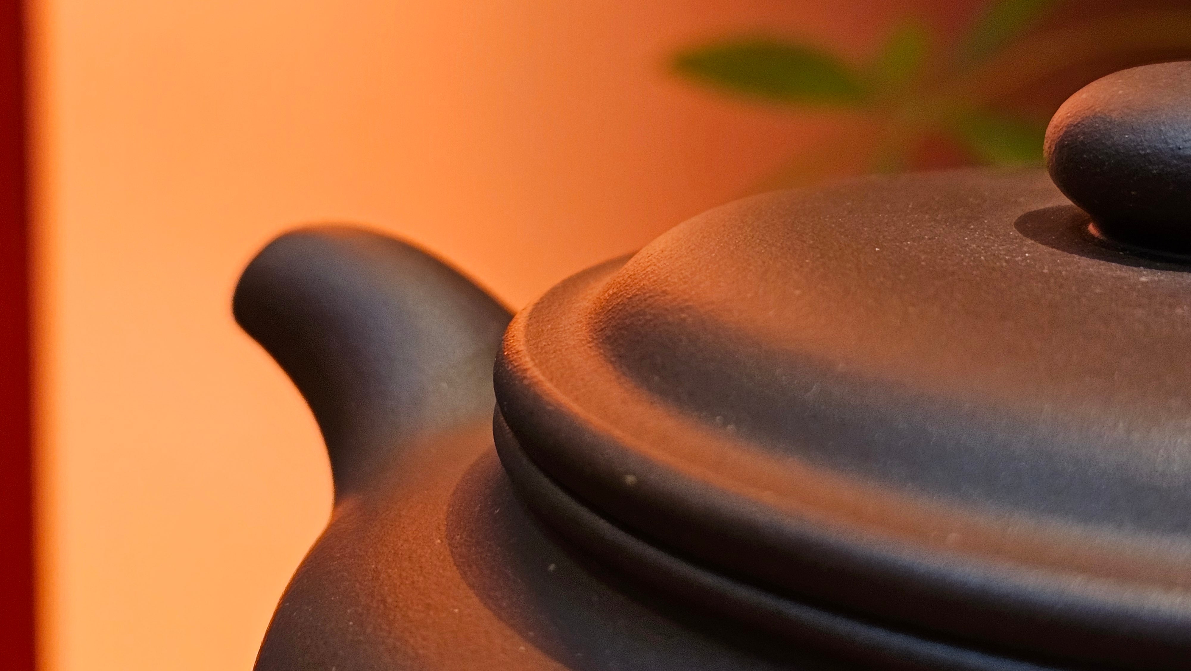 Bian Fu 扁腹, 268.6ml, Di Cao Qing Zi Ni 底槽青紫泥, by our Collaborative Craftsman Chen Fa Chu 陈法初。