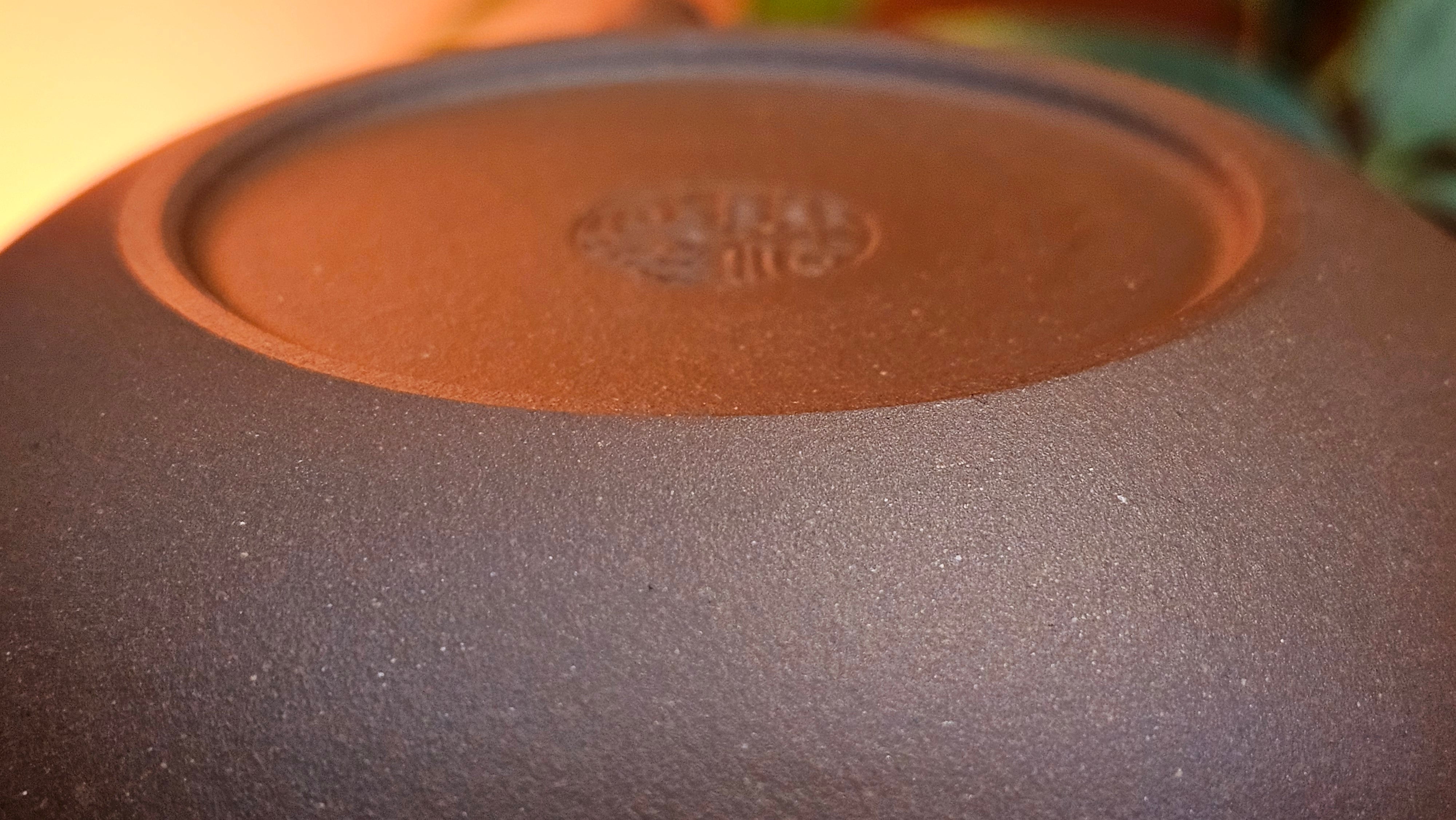 Bian Fu 扁腹, 268.6ml, Di Cao Qing Zi Ni 底槽青紫泥, by our Collaborative Craftsman Chen Fa Chu 陈法初。