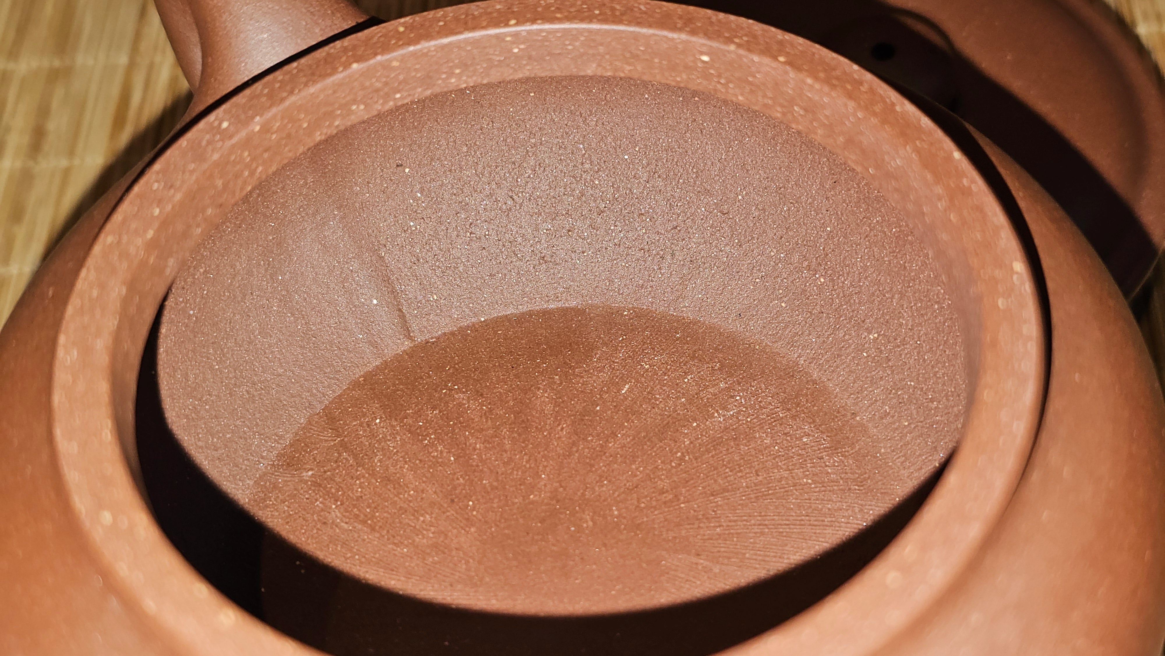 Bian Fu 扁腹, 268.6ml, Di Cao Qing Zi Ni 底槽青紫泥, by our Collaborative Craftsman Chen Fa Chu 陈法初。