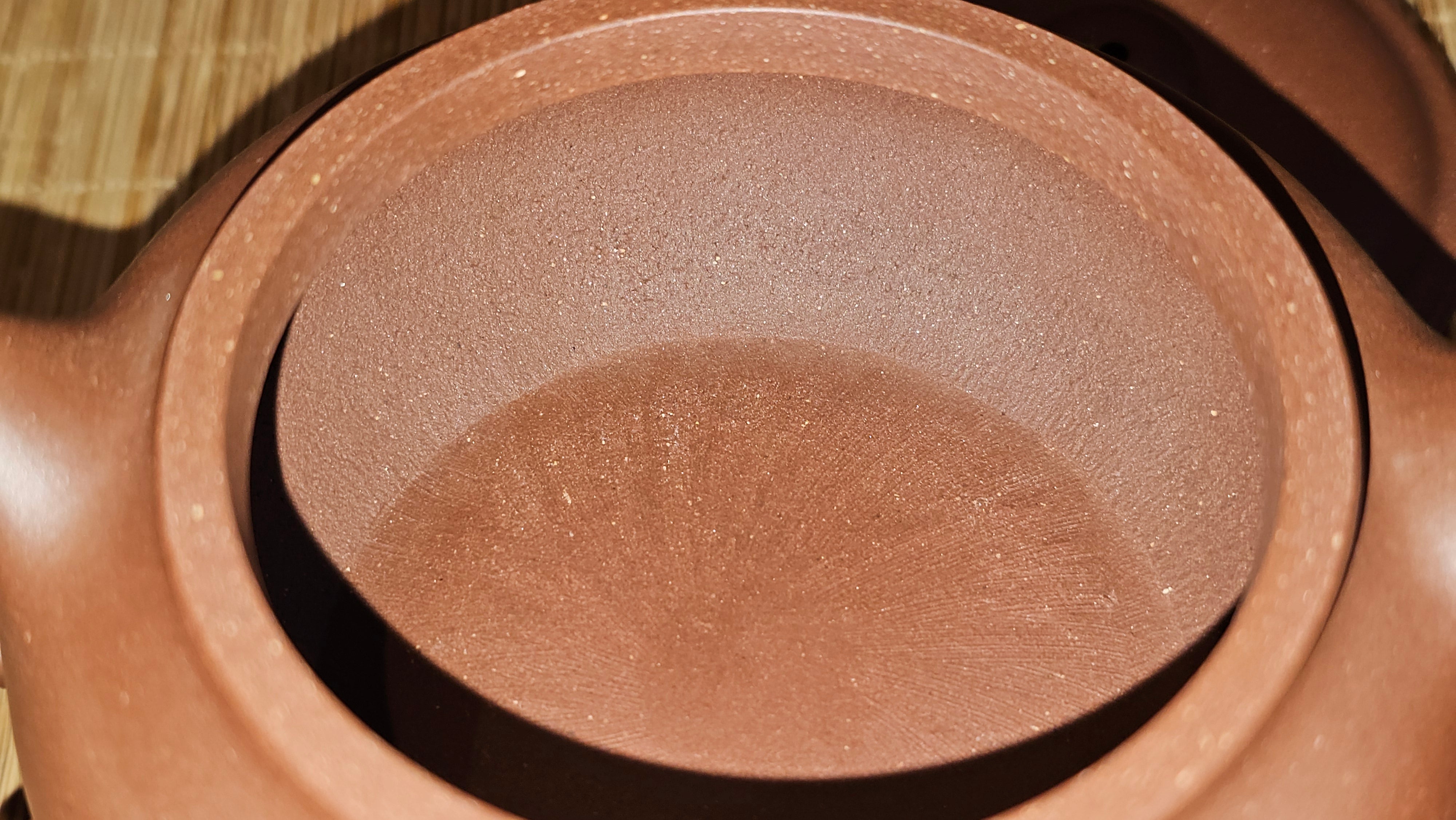 Bian Fu 扁腹, 268.6ml, Di Cao Qing Zi Ni 底槽青紫泥, by our Collaborative Craftsman Chen Fa Chu 陈法初。