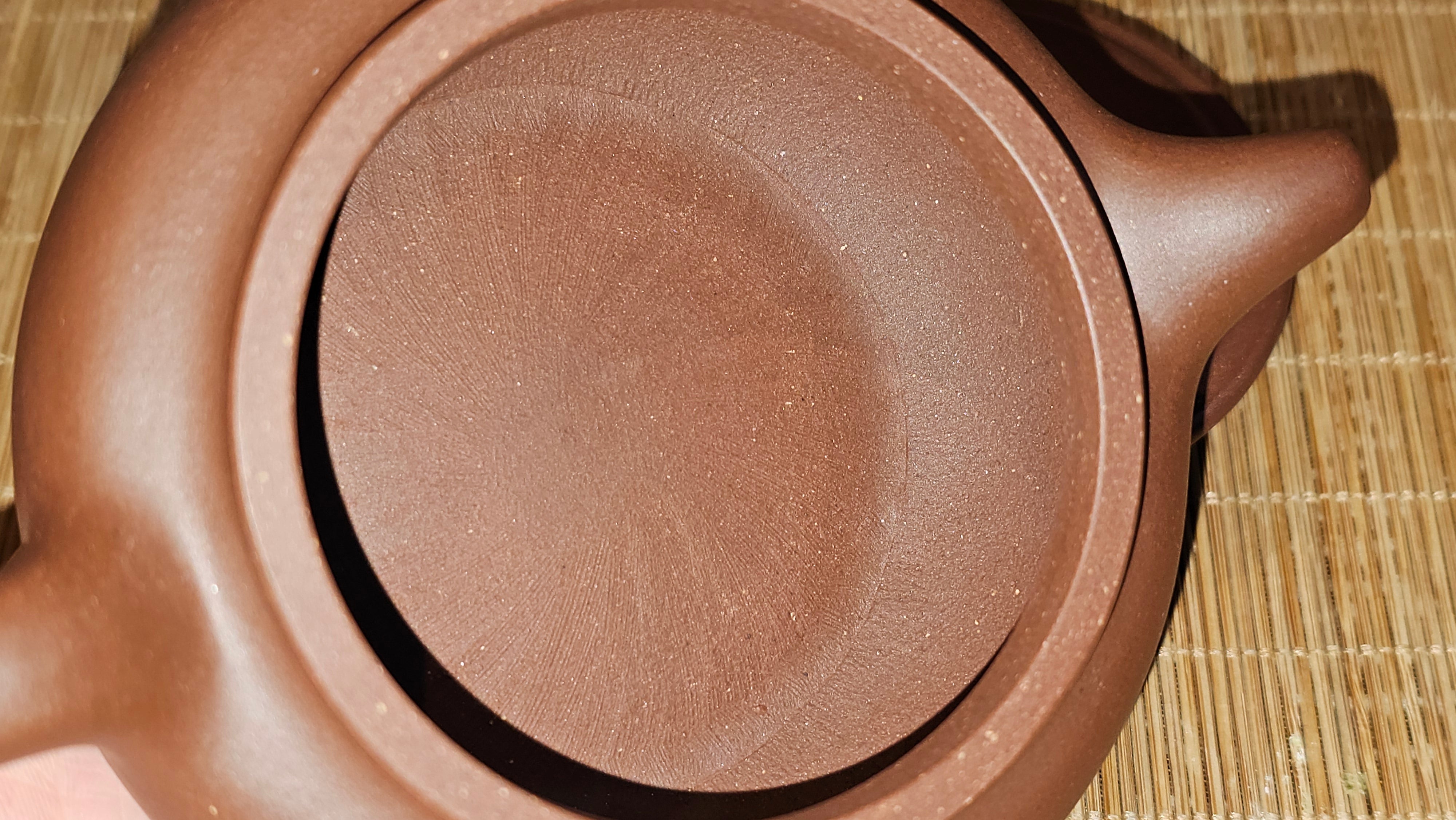 Bian Fu 扁腹, 268.6ml, Di Cao Qing Zi Ni 底槽青紫泥, by our Collaborative Craftsman Chen Fa Chu 陈法初。