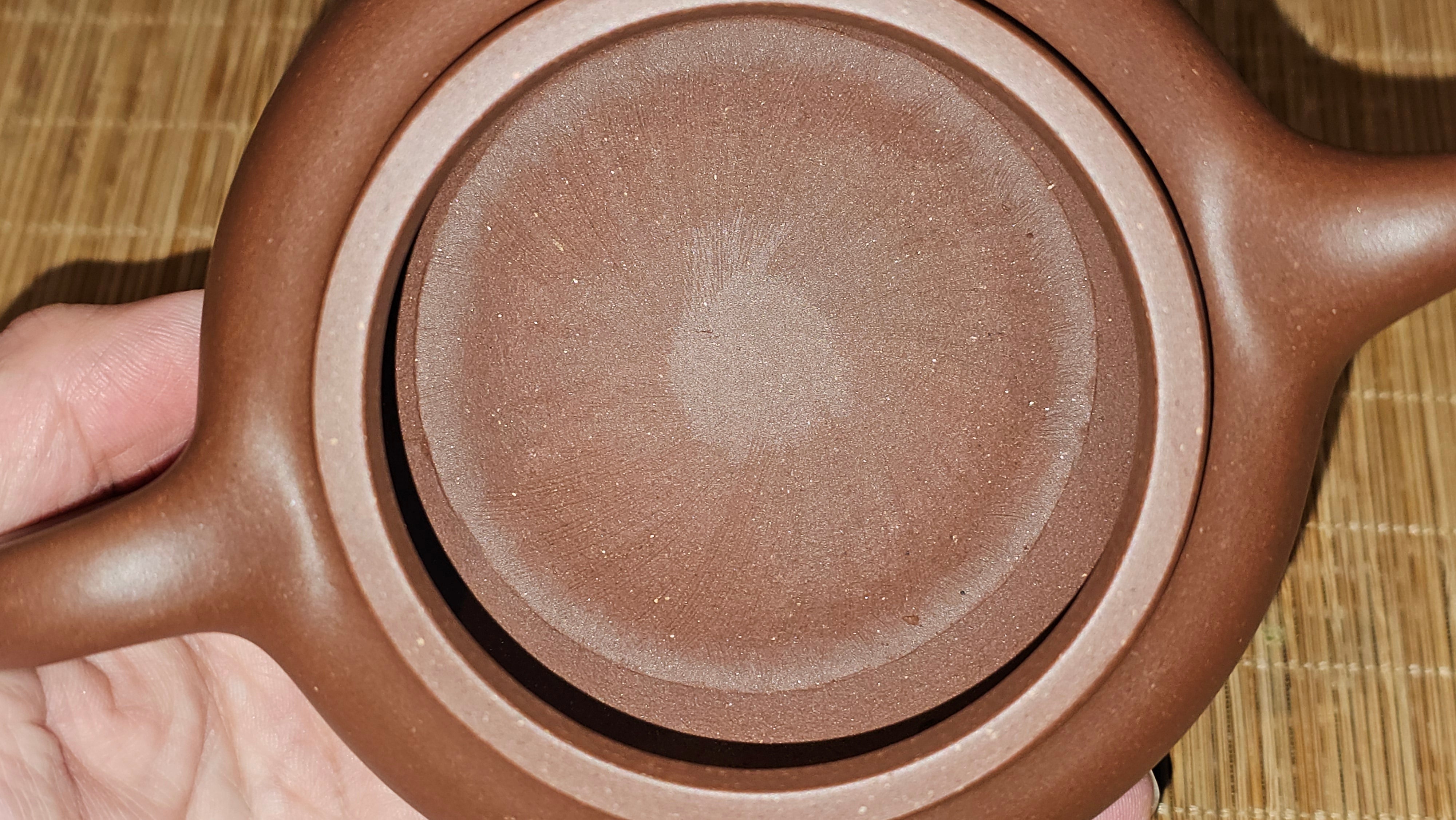 Bian Fu 扁腹, 268.6ml, Di Cao Qing Zi Ni 底槽青紫泥, by our Collaborative Craftsman Chen Fa Chu 陈法初。