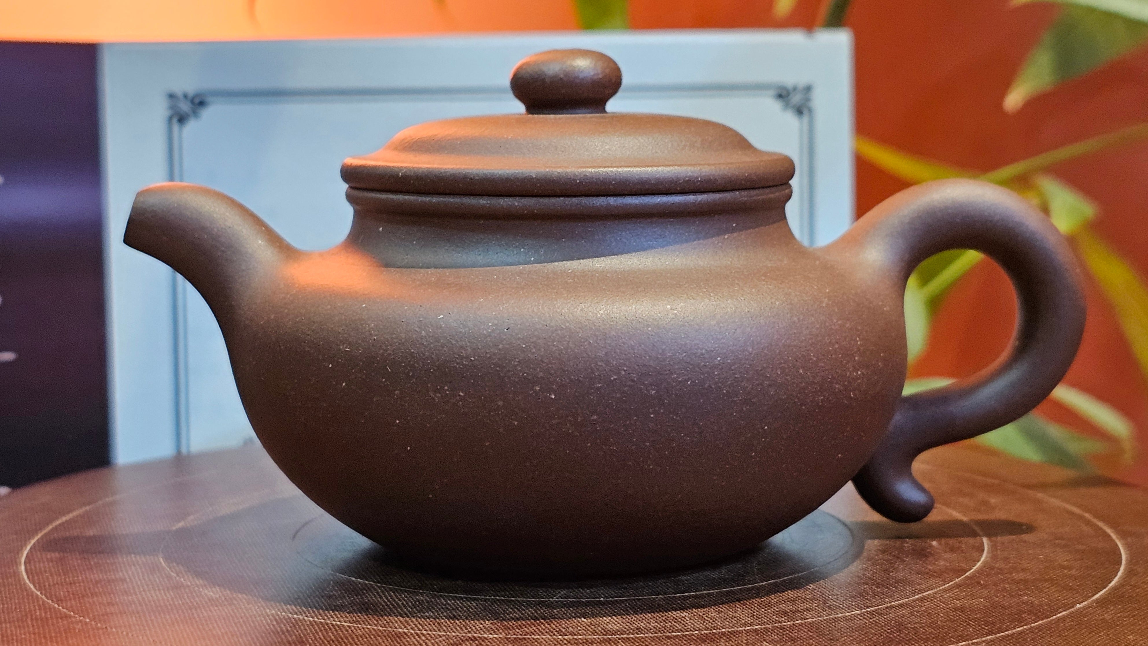 Fang Gu 仿古, 159.5ml, Lao Zi Ni 老紫泥, by our Collaborative Craftsman Chen Fa Chu 陈法初。