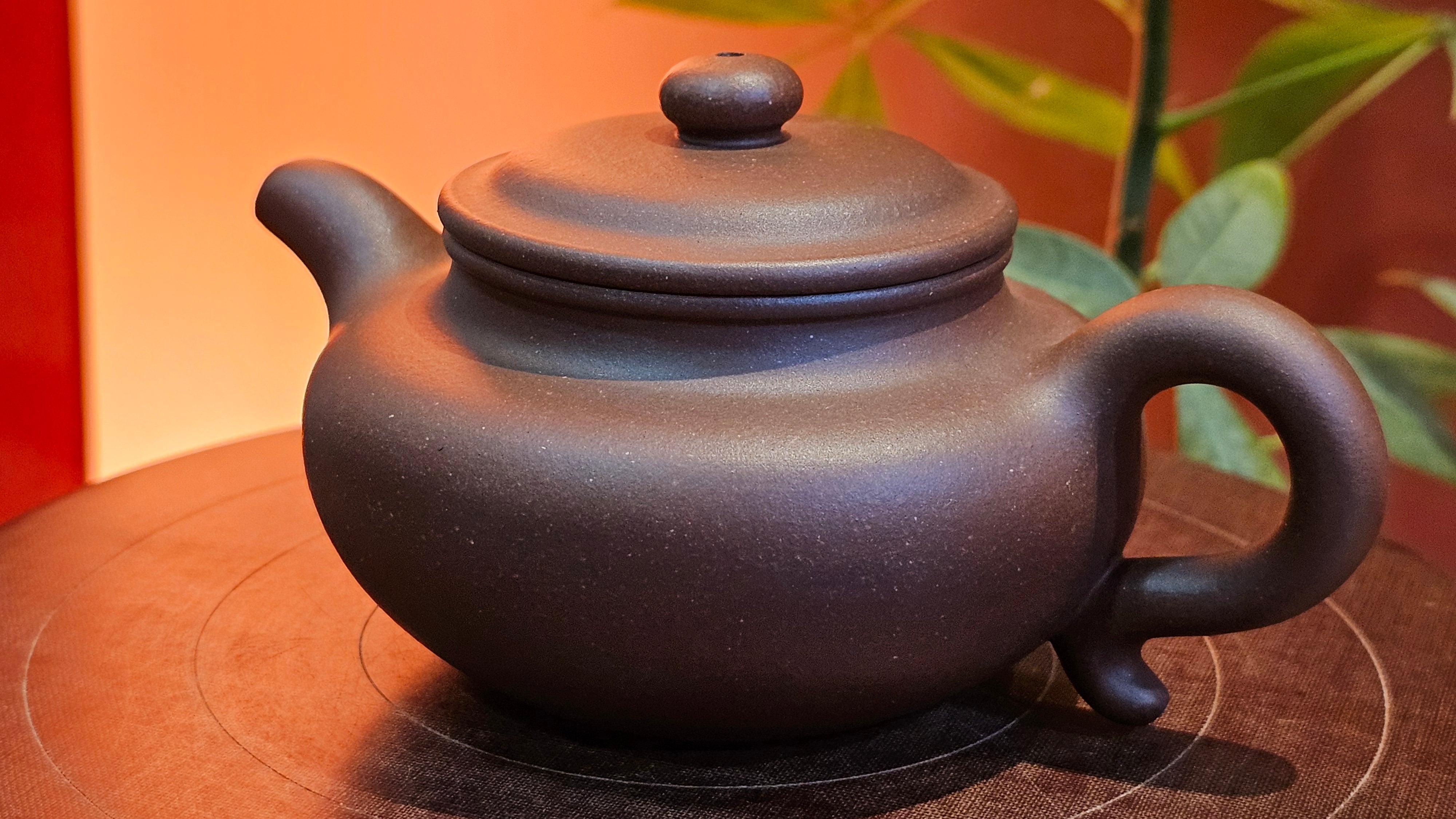 Fang Gu 仿古, 159.5ml, Lao Zi Ni 老紫泥, by our Collaborative Craftsman Chen Fa Chu 陈法初。