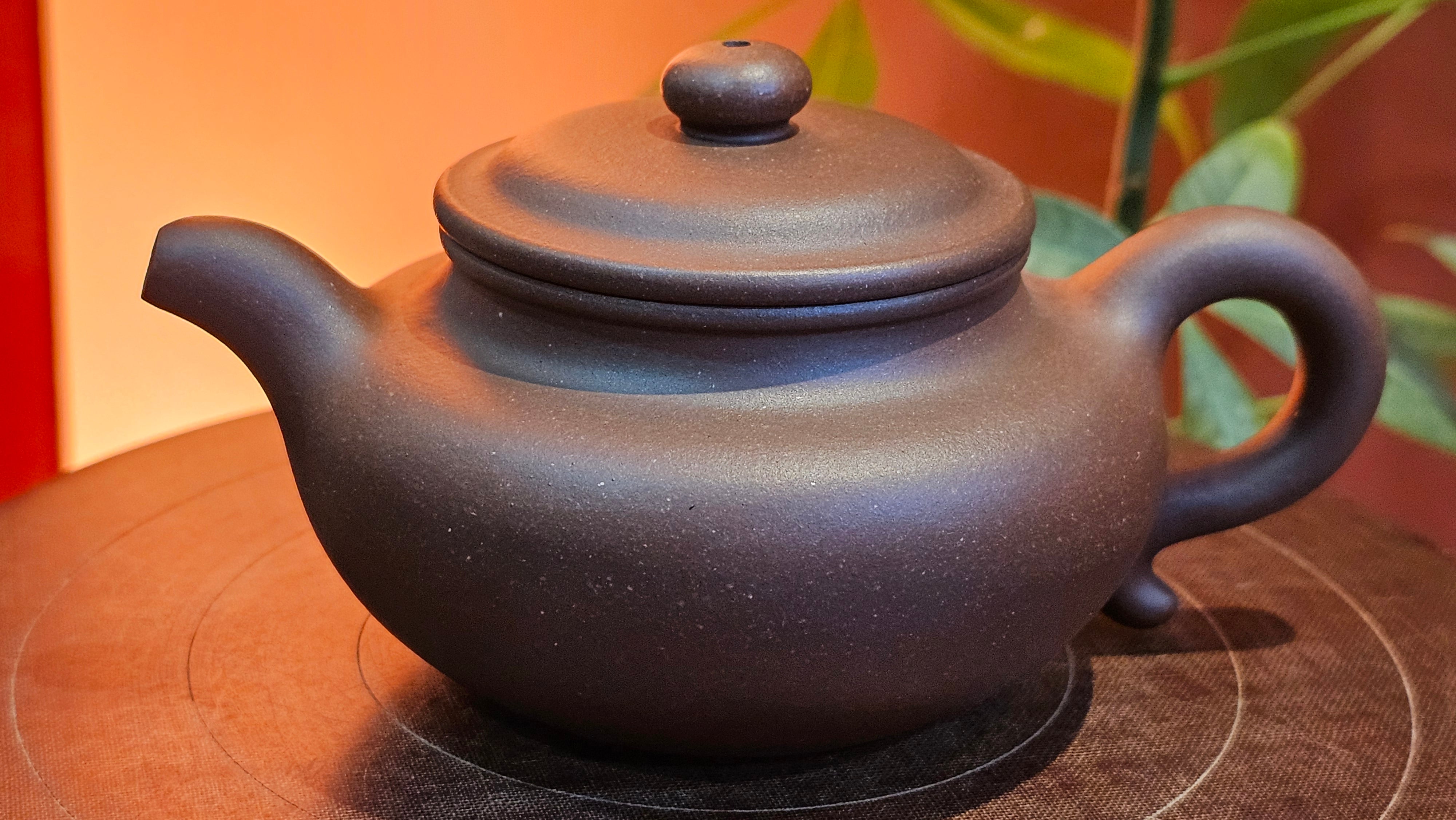 Fang Gu 仿古, 159.5ml, Lao Zi Ni 老紫泥, by our Collaborative Craftsman Chen Fa Chu 陈法初。