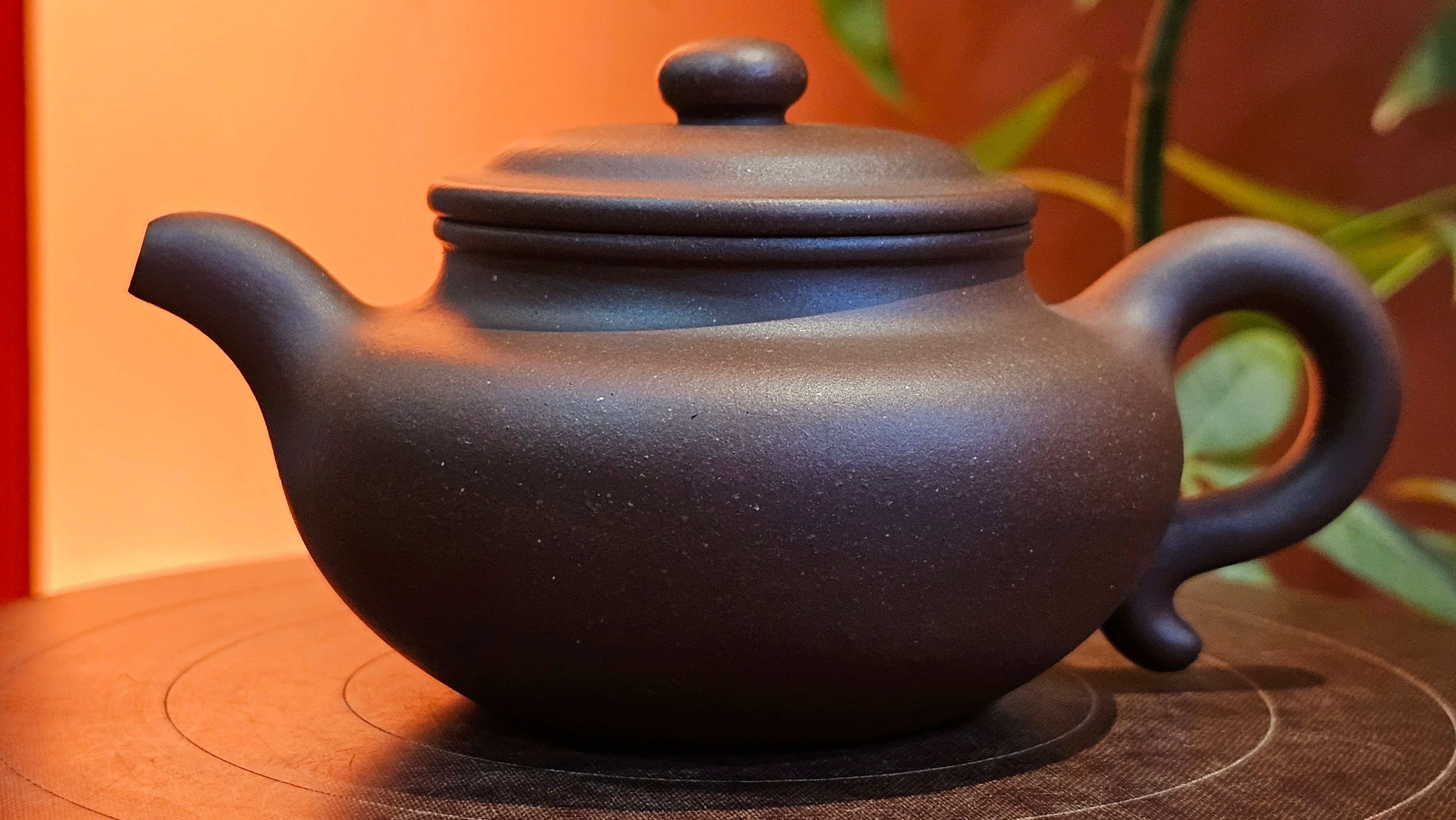 Fang Gu 仿古, 159.5ml, Lao Zi Ni 老紫泥, by our Collaborative Craftsman Chen Fa Chu 陈法初。