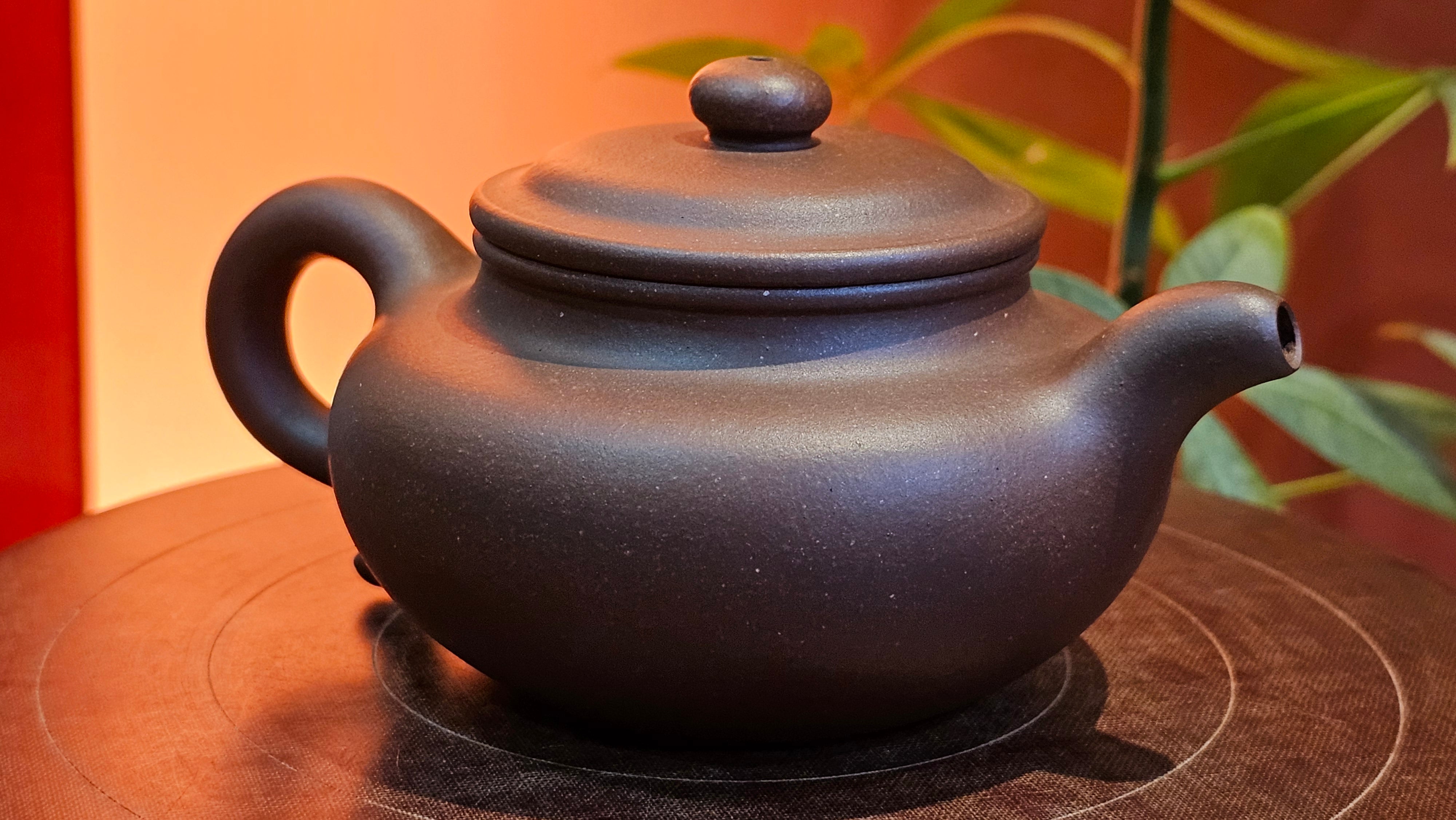 Fang Gu 仿古, 159.5ml, Lao Zi Ni 老紫泥, by our Collaborative Craftsman Chen Fa Chu 陈法初。