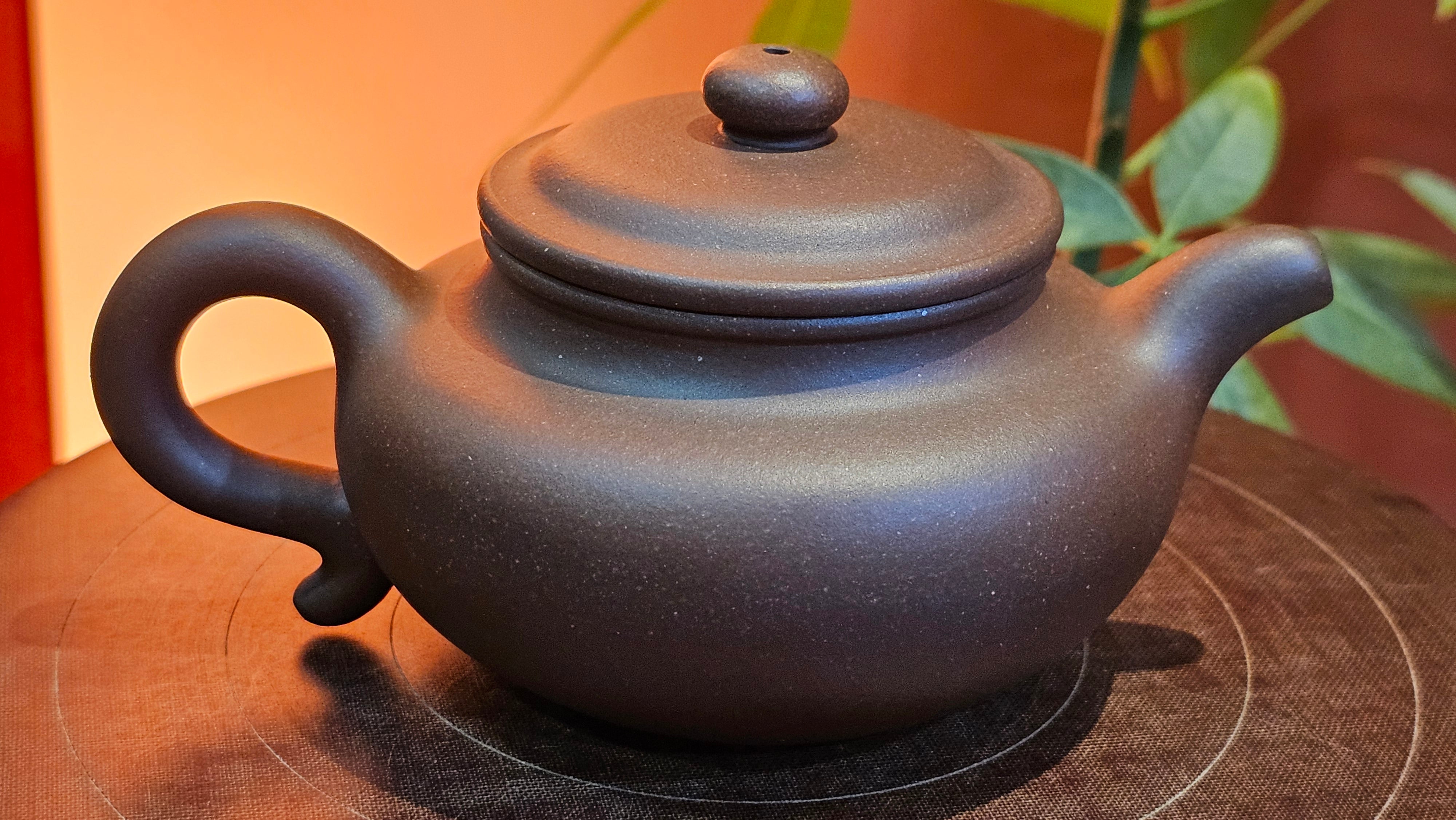 Fang Gu 仿古, 159.5ml, Lao Zi Ni 老紫泥, by our Collaborative Craftsman Chen Fa Chu 陈法初。