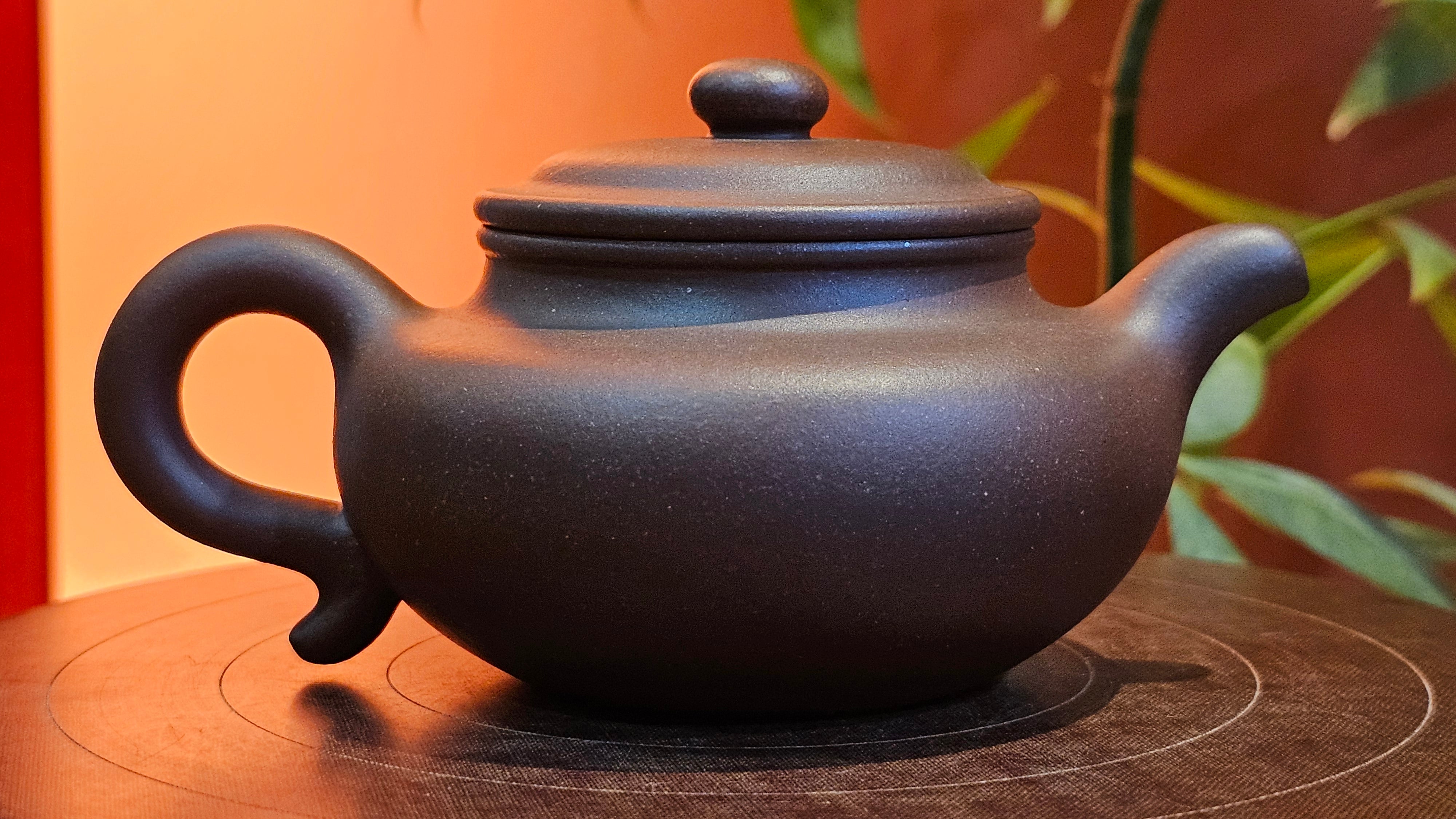 Fang Gu 仿古, 159.5ml, Lao Zi Ni 老紫泥, by our Collaborative Craftsman Chen Fa Chu 陈法初。