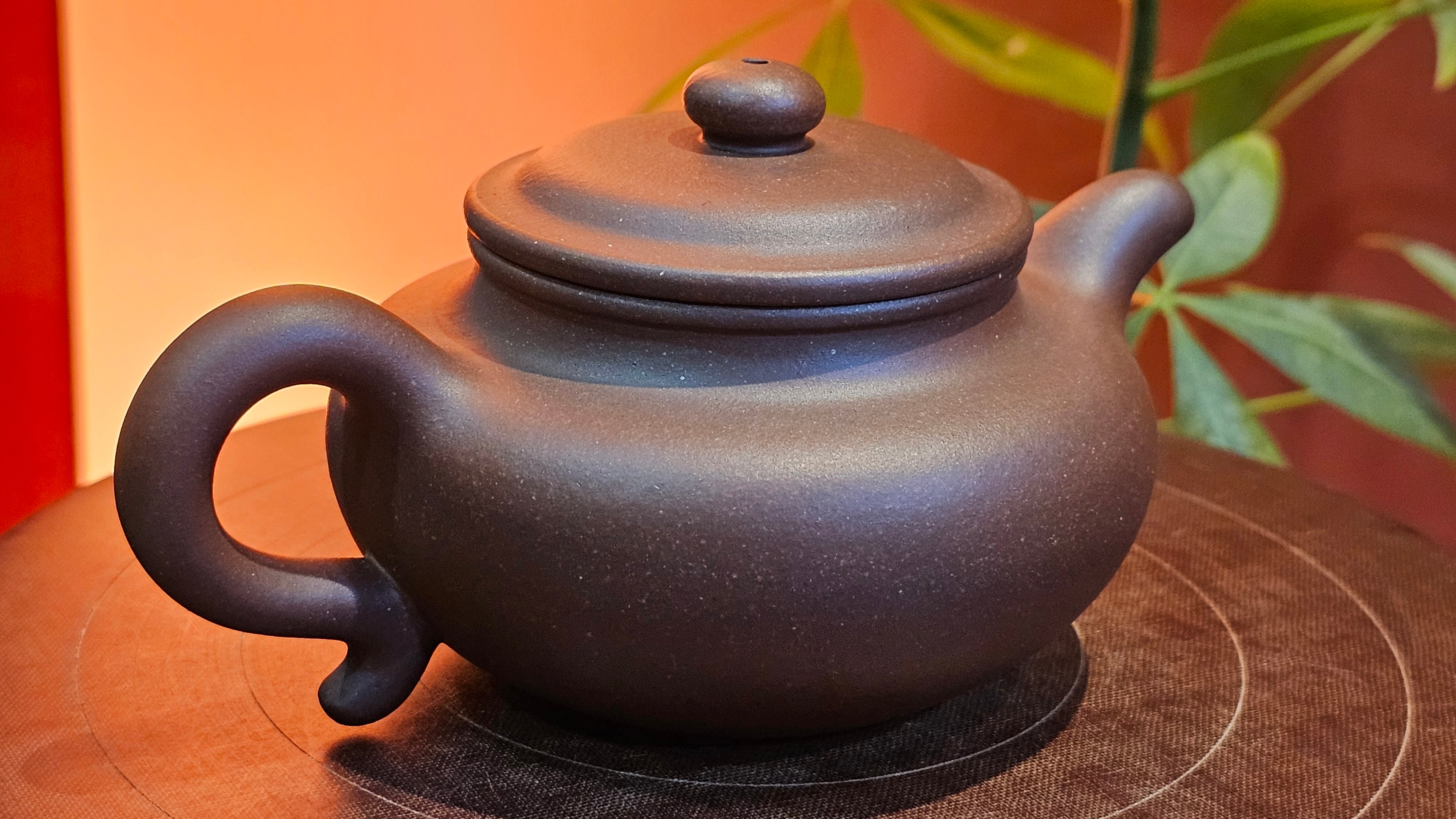 Fang Gu 仿古, 159.5ml, Lao Zi Ni 老紫泥, by our Collaborative Craftsman Chen Fa Chu 陈法初。