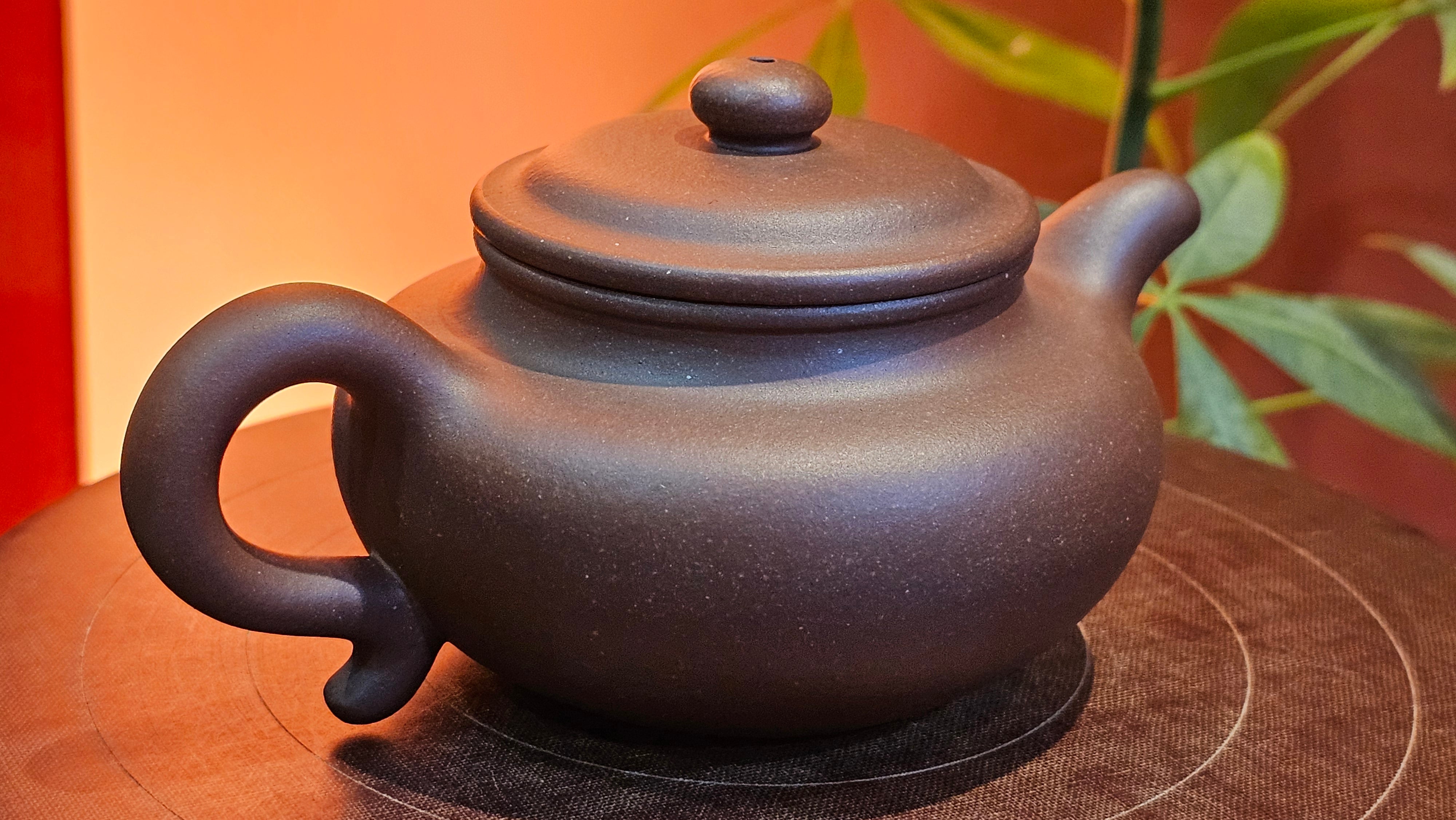 Fang Gu 仿古, 159.5ml, Lao Zi Ni 老紫泥, by our Collaborative Craftsman Chen Fa Chu 陈法初。