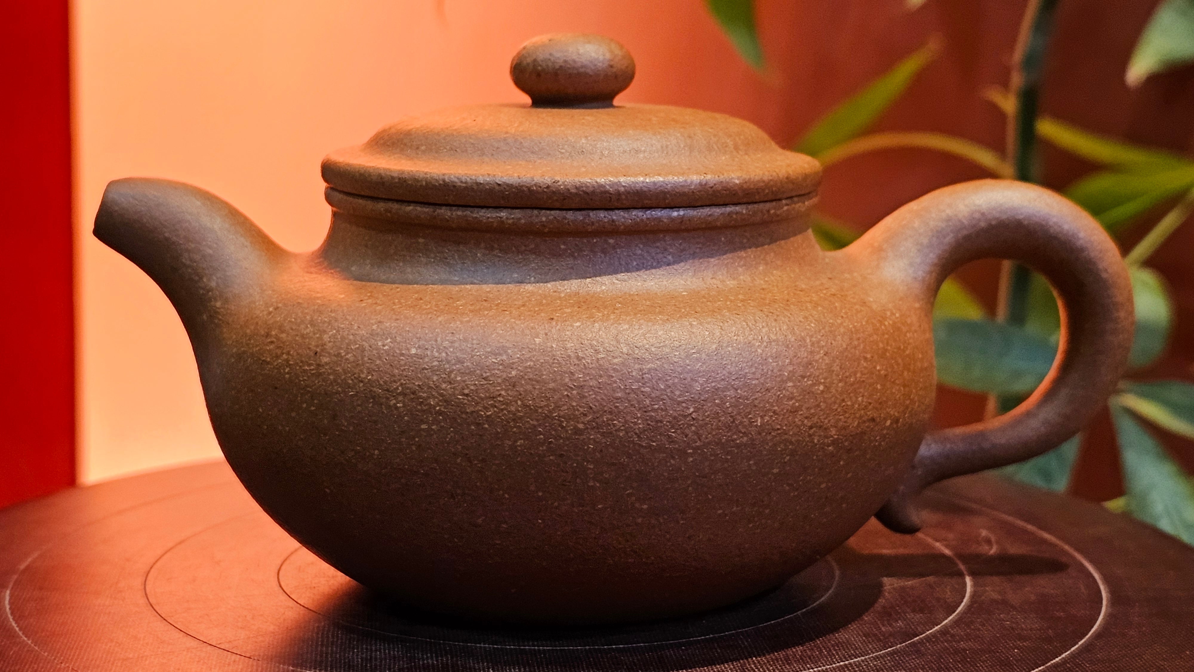 Fang Gu 仿古, 207.3ml, Huang Jiang Po Ni 黄降坡泥, by our Collaborative Craftsman Chen Fa Chu 陈法初。