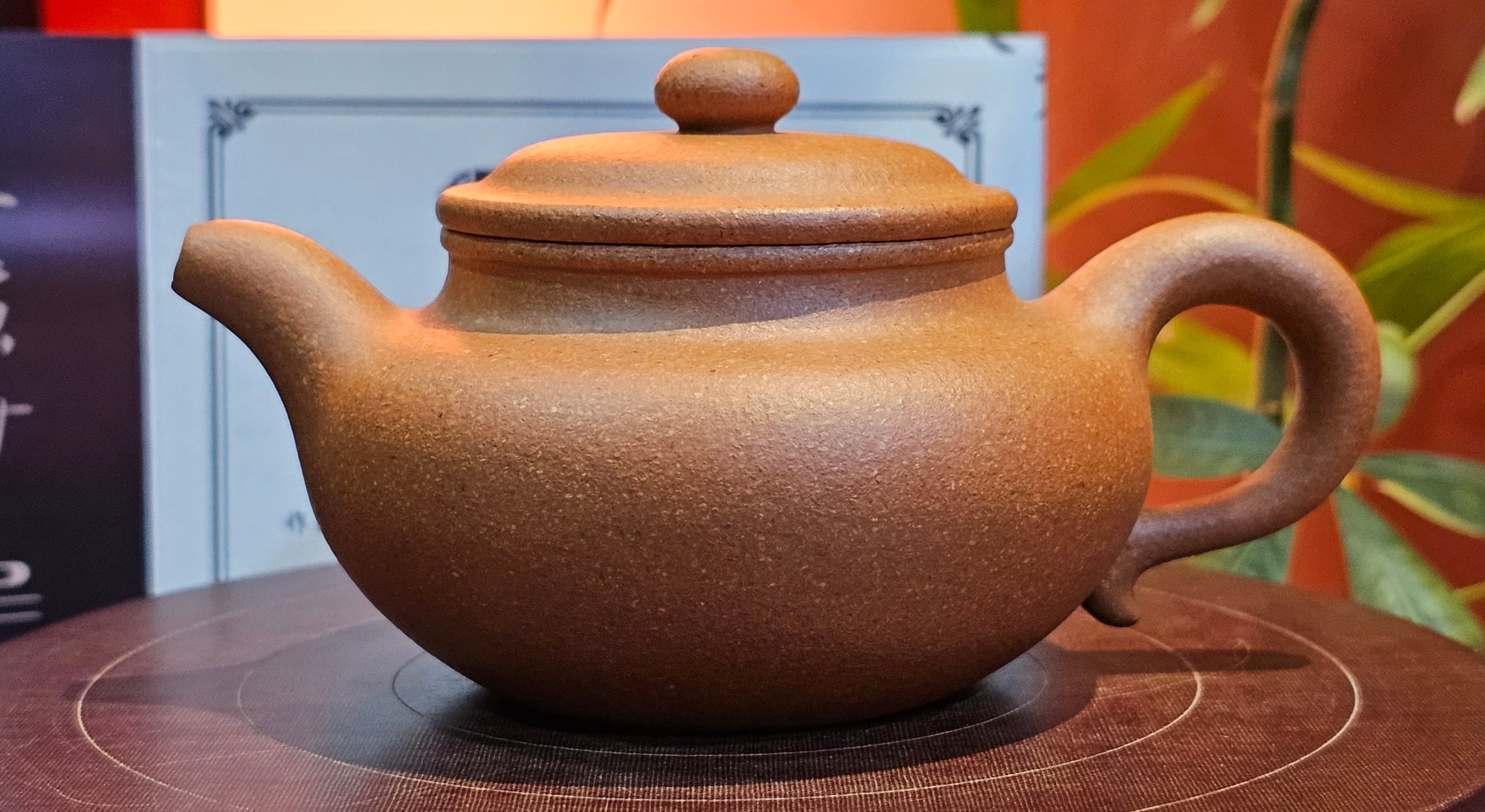 Fang Gu 仿古, 207.3ml, Huang Jiang Po Ni 黄降坡泥, by our Collaborative Craftsman Chen Fa Chu 陈法初。