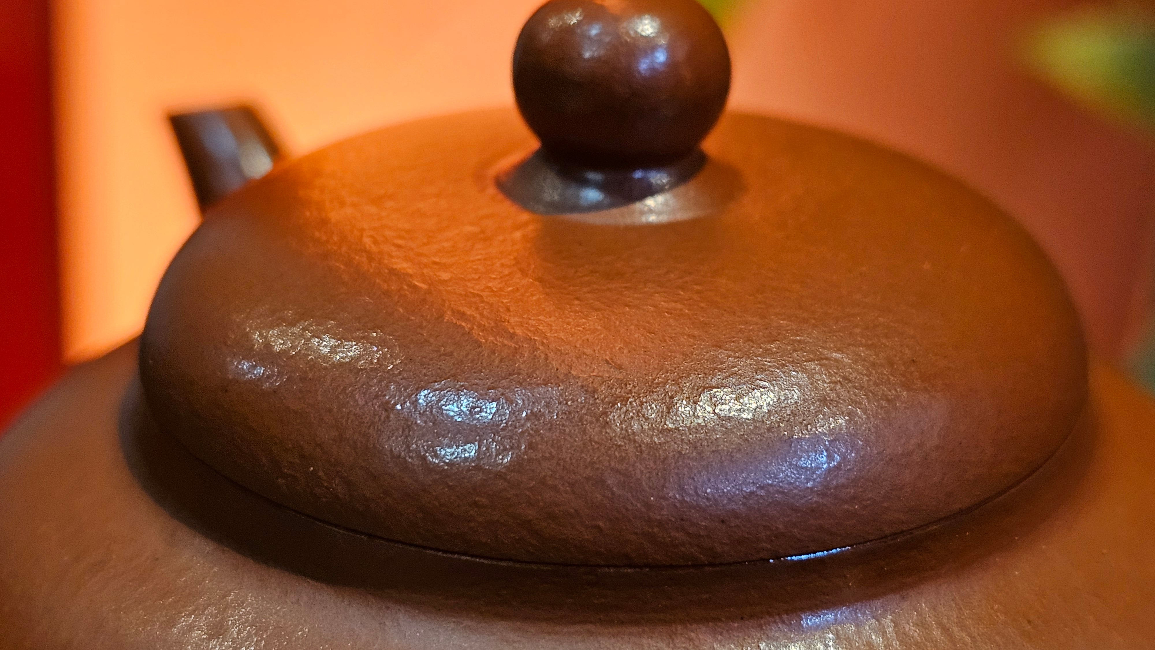 Yi Gong Hu 逸公壶, 139.6ml, Xiao Mei Yao Zhu Ni 小煤窑朱泥,  by our Collaborative Craftsman Shi Yun 石芸 ~ Congratulations to Mr D.K., 1536hrs 11th Apr, Boston, MA.