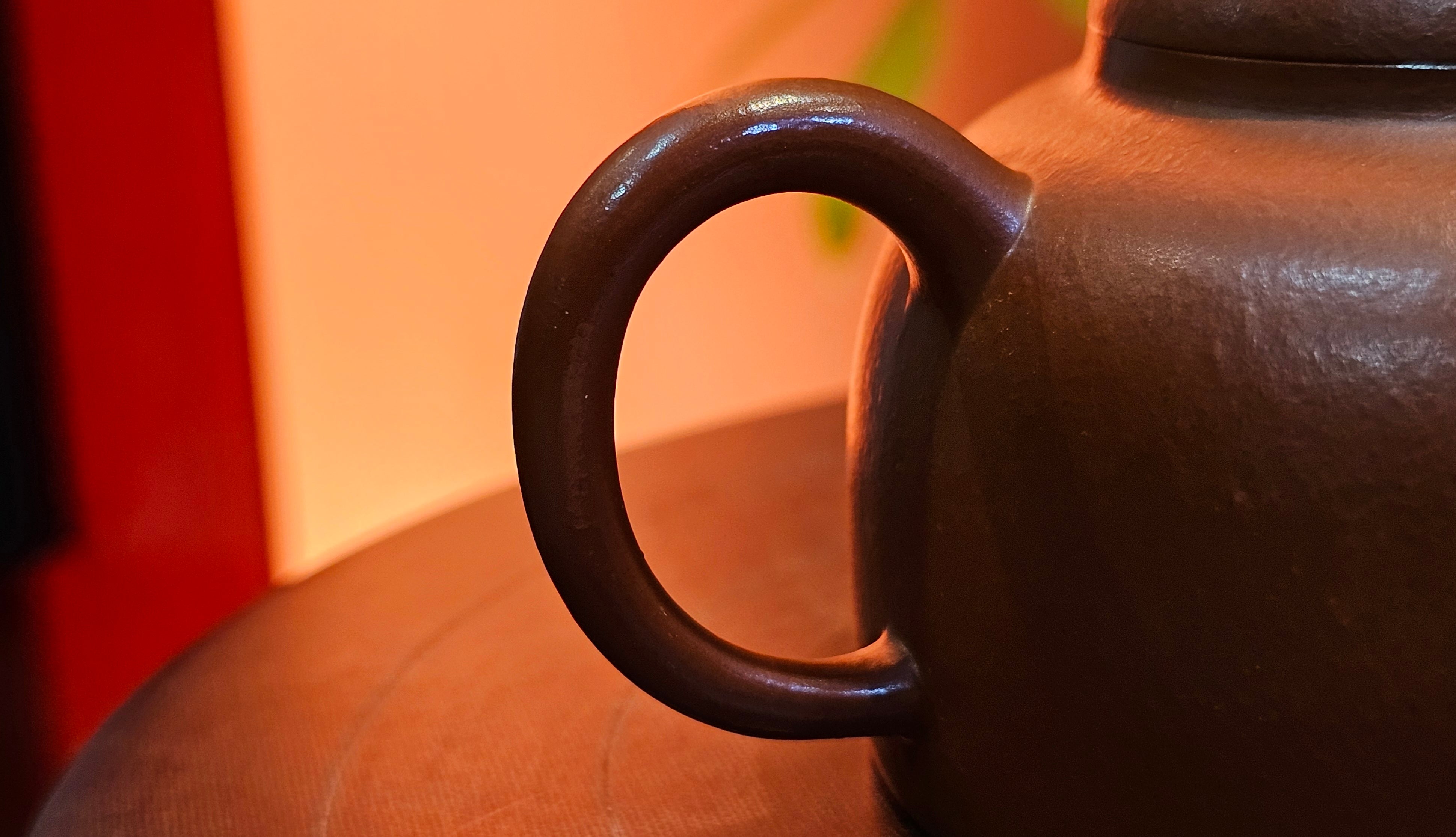 Yi Gong Hu 逸公壶, 139.6ml, Xiao Mei Yao Zhu Ni 小煤窑朱泥,  by our Collaborative Craftsman Shi Yun 石芸 ~ Congratulations to Mr D.K., 1536hrs 11th Apr, Boston, MA.