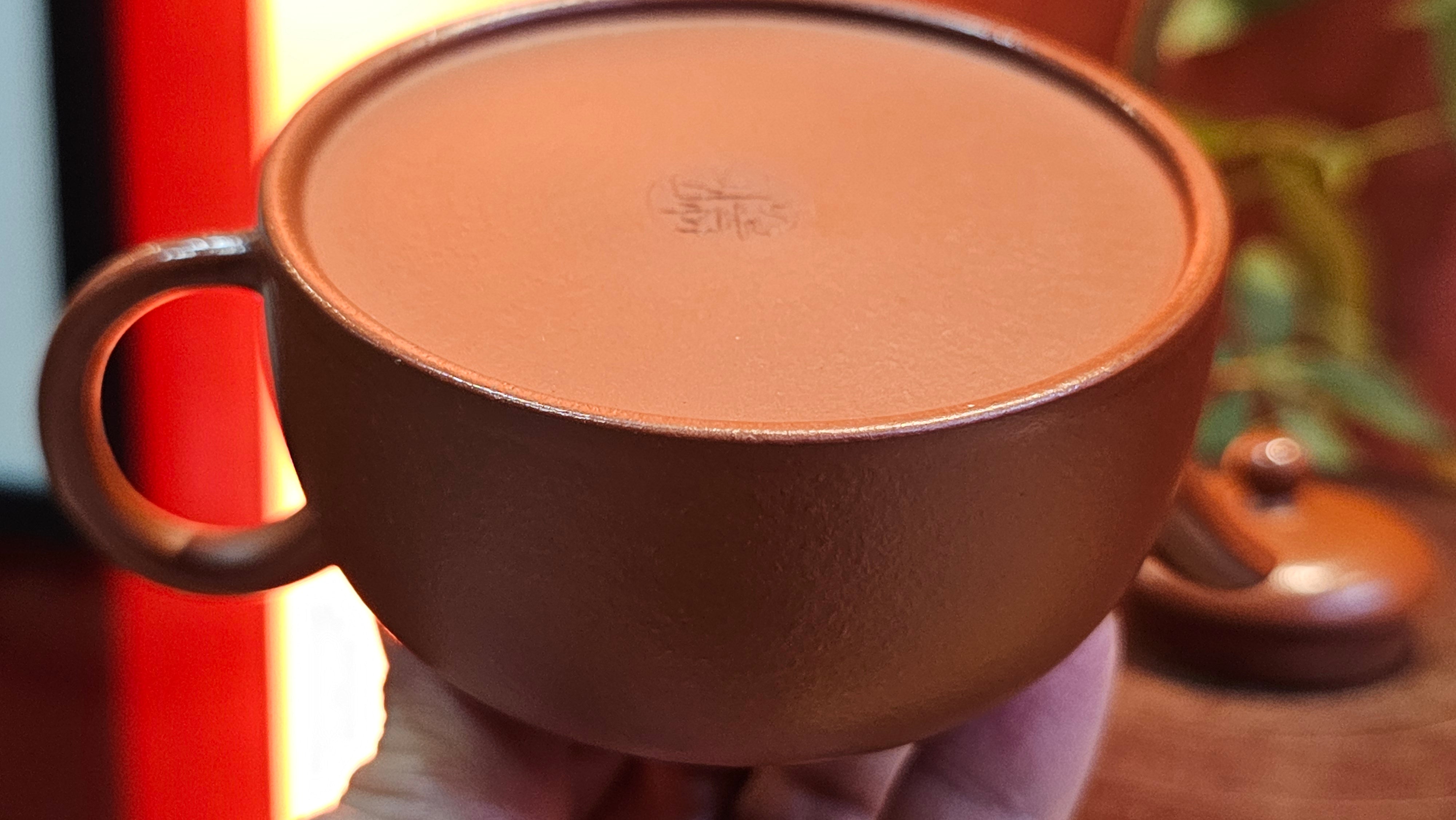 Yi Gong Hu 逸公壶, 139.6ml, Xiao Mei Yao Zhu Ni 小煤窑朱泥,  by our Collaborative Craftsman Shi Yun 石芸 ~ Congratulations to Mr D.K., 1536hrs 11th Apr, Boston, MA.