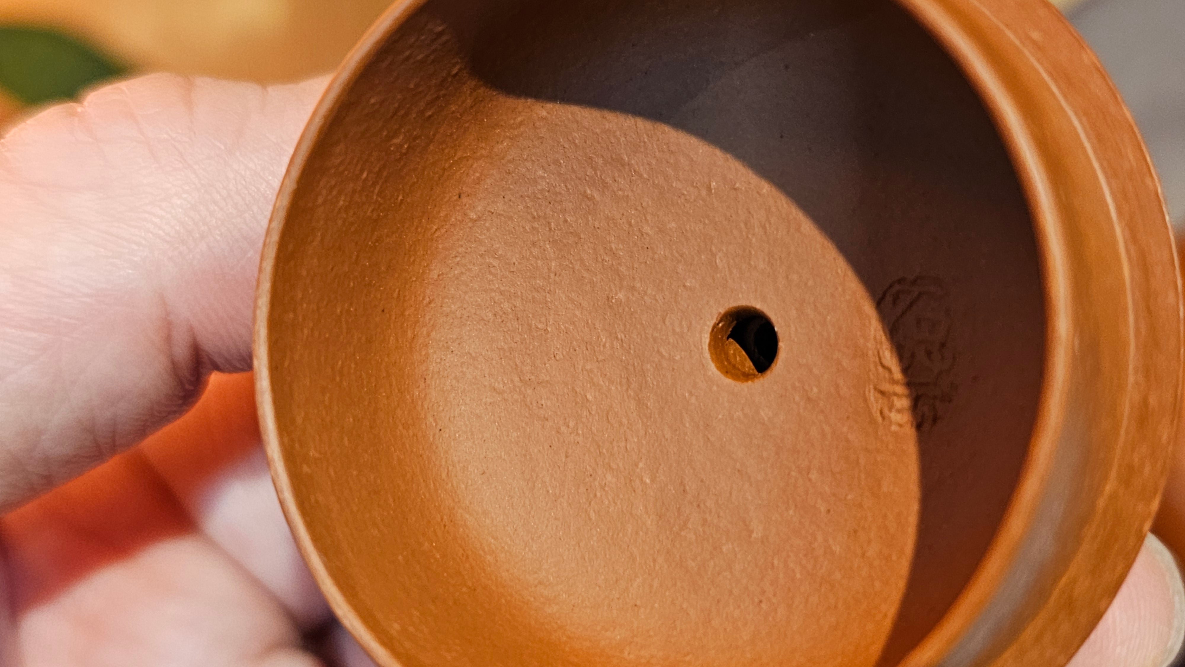 Yi Gong Hu 逸公壶, 139.6ml, Xiao Mei Yao Zhu Ni 小煤窑朱泥,  by our Collaborative Craftsman Shi Yun 石芸 ~ Congratulations to Mr D.K., 1536hrs 11th Apr, Boston, MA.