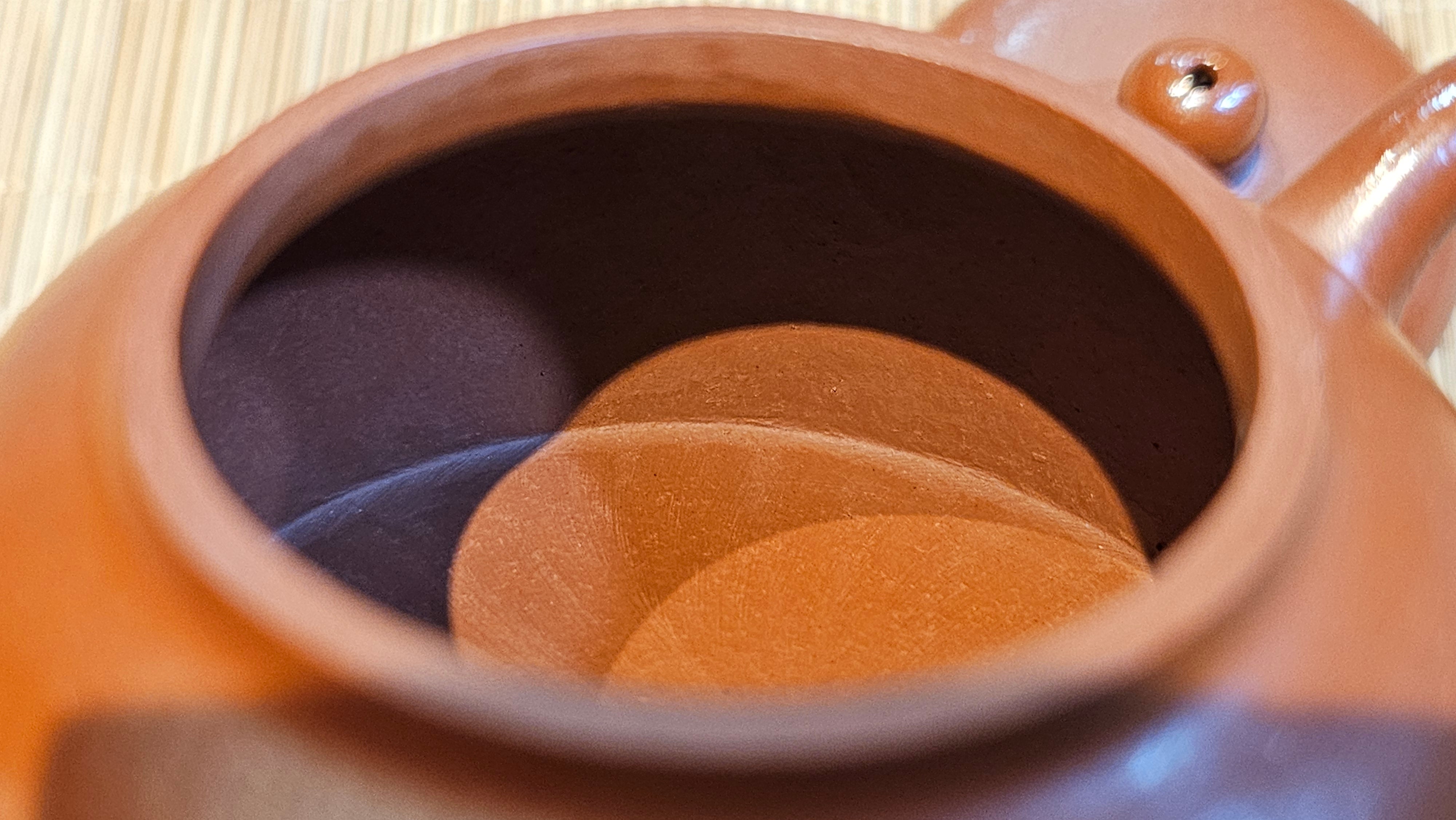 Yi Gong Hu 逸公壶, 139.6ml, Xiao Mei Yao Zhu Ni 小煤窑朱泥,  by our Collaborative Craftsman Shi Yun 石芸 ~ Congratulations to Mr D.K., 1536hrs 11th Apr, Boston, MA.