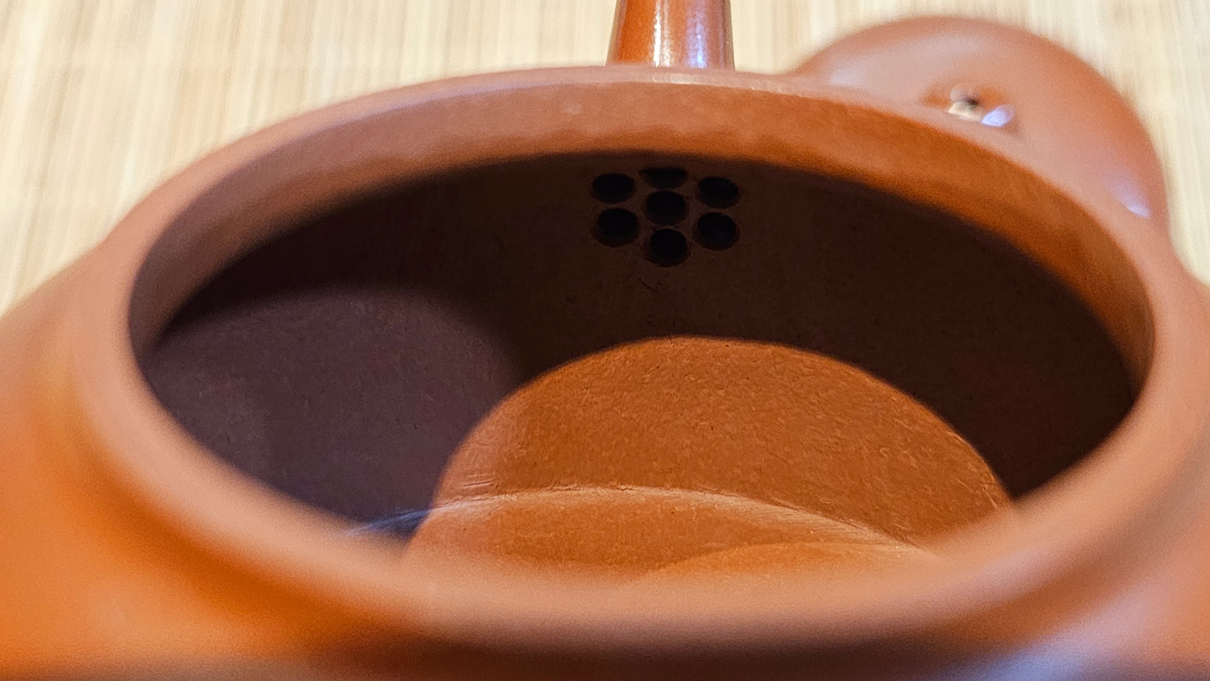 Yi Gong Hu 逸公壶, 139.6ml, Xiao Mei Yao Zhu Ni 小煤窑朱泥,  by our Collaborative Craftsman Shi Yun 石芸 ~ Congratulations to Mr D.K., 1536hrs 11th Apr, Boston, MA.